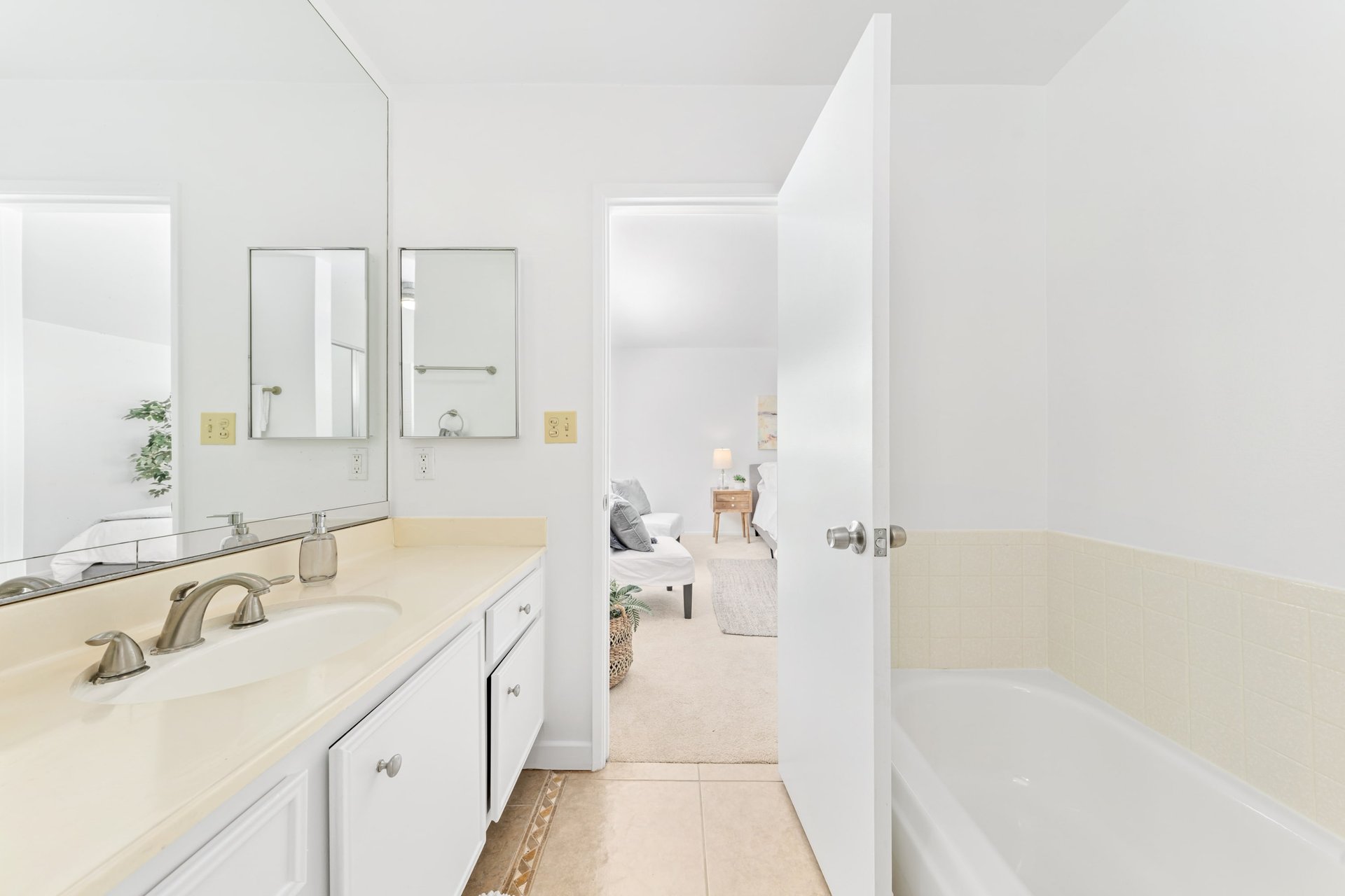 2320 S Bentley Ave #102, West LA