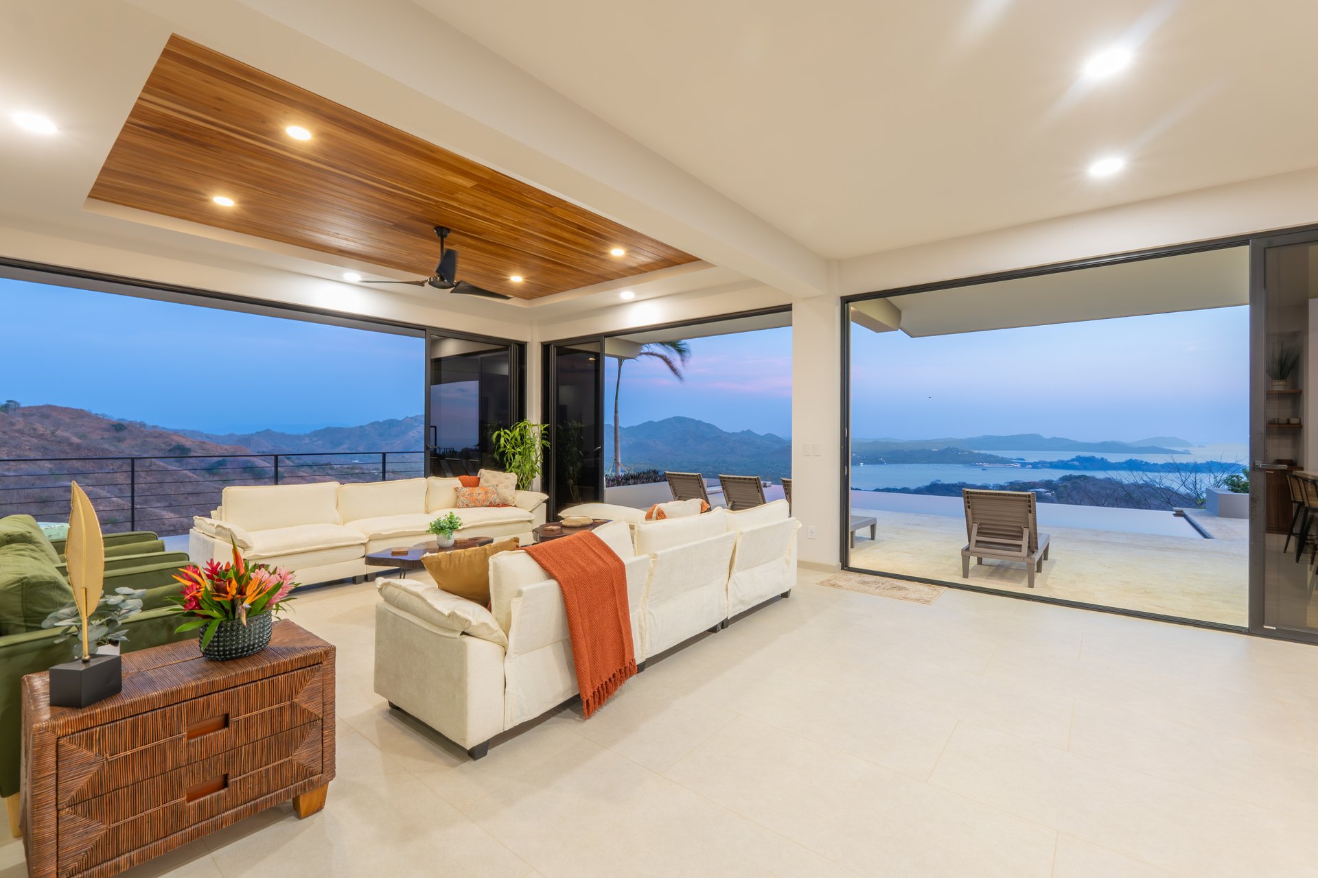 Casa Vista Escondida | 5 Bedroom Ocean View Estate with Seller Financing & Additional Lot in Playa Potrero Costa Rica
