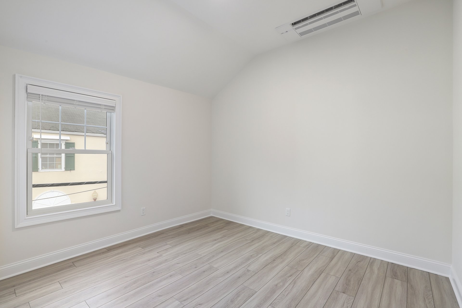 225 Katonah Avenue Unit: 2