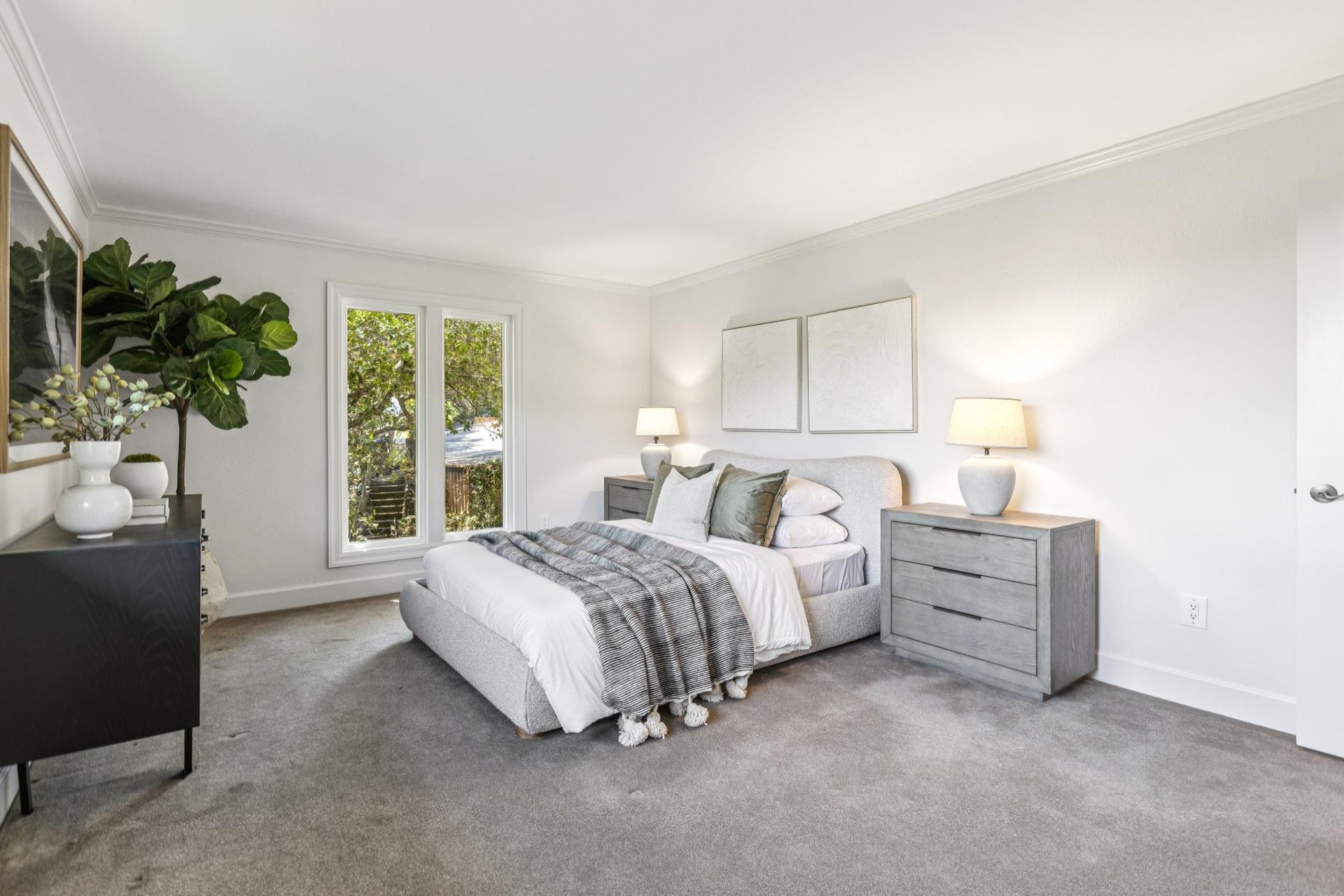 12 Tara View Road