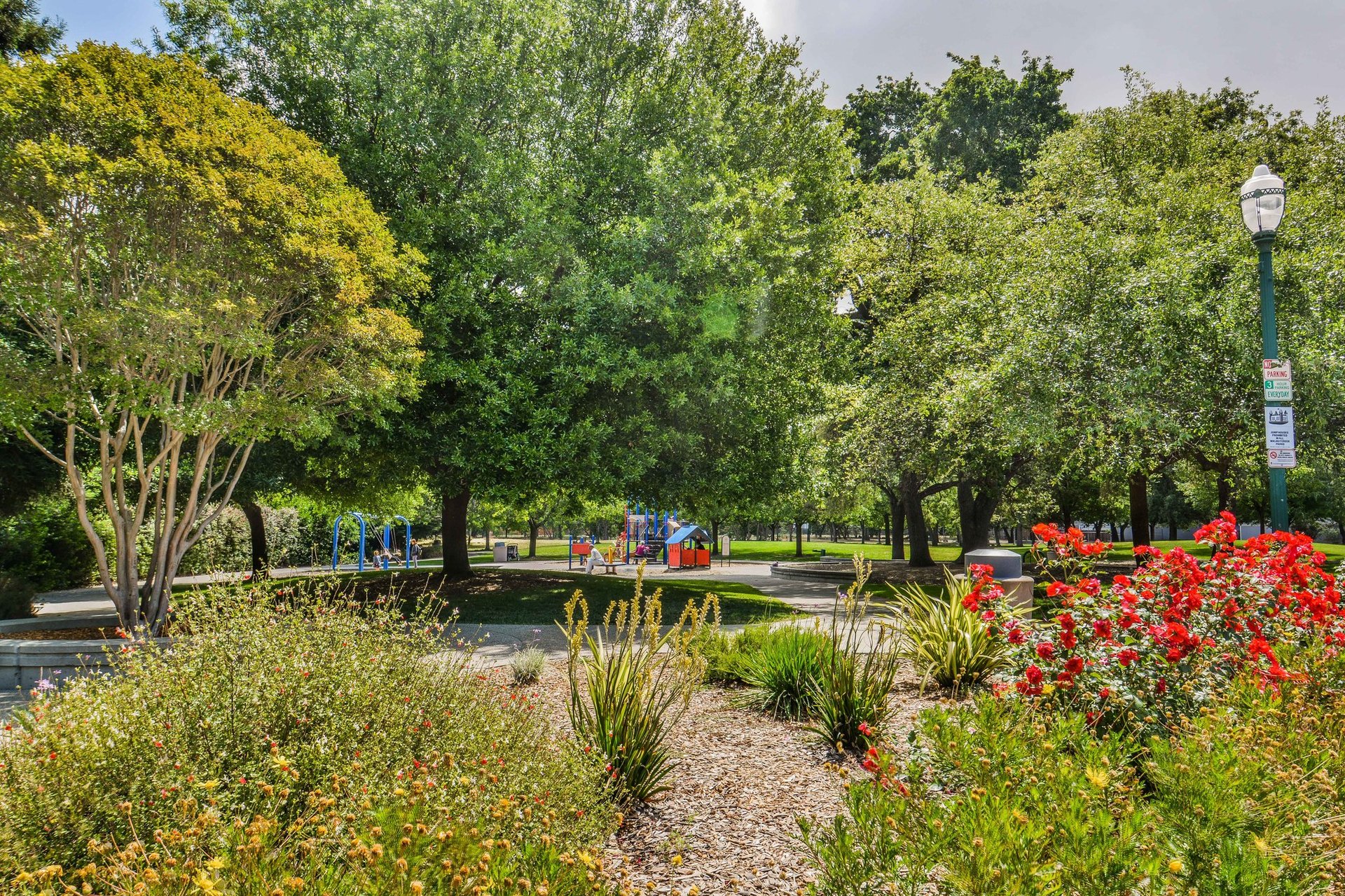 2582 Oak Rd. #217, Walnut Creek