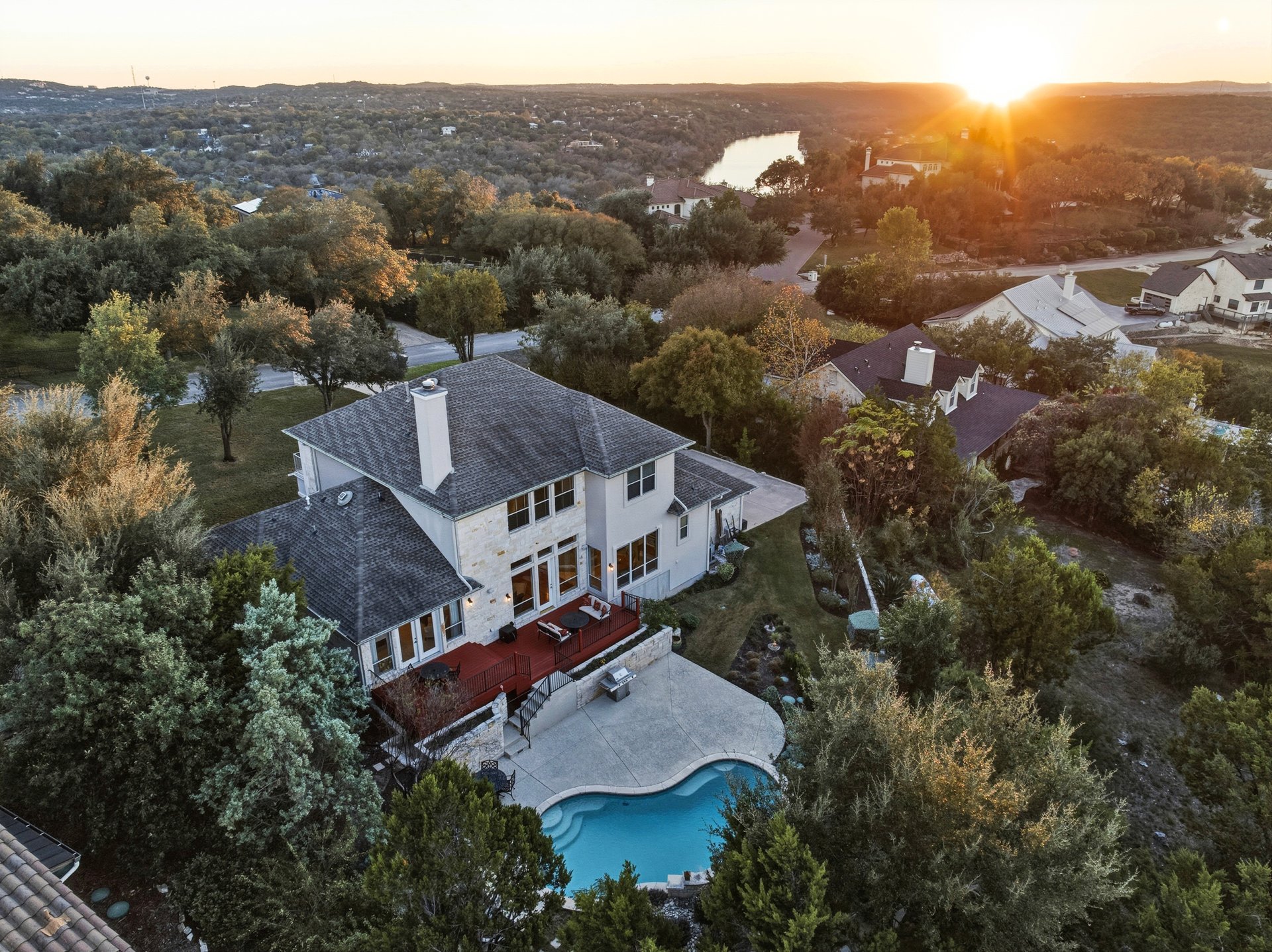 3322 Far View Drive