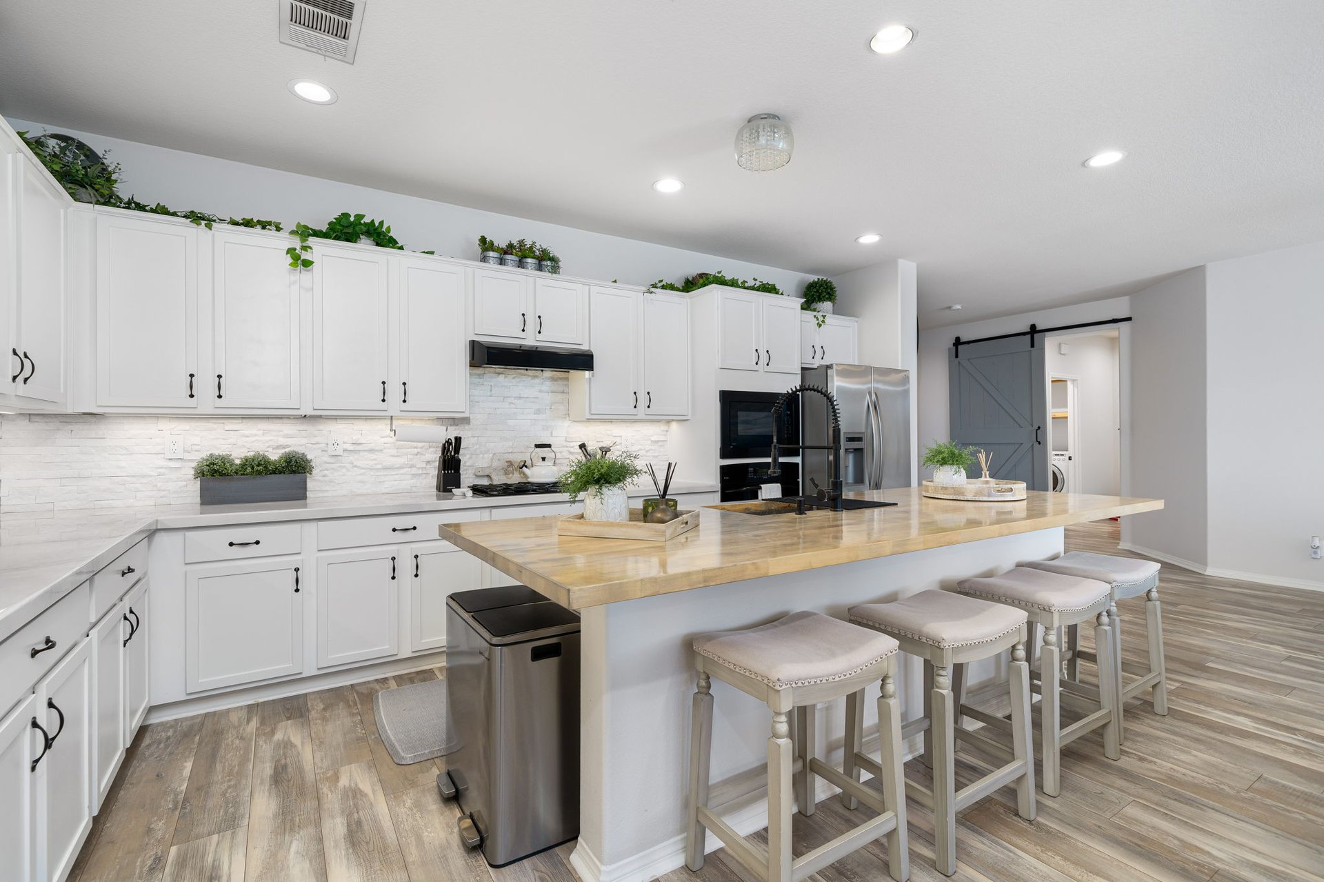 40432 Monza Court