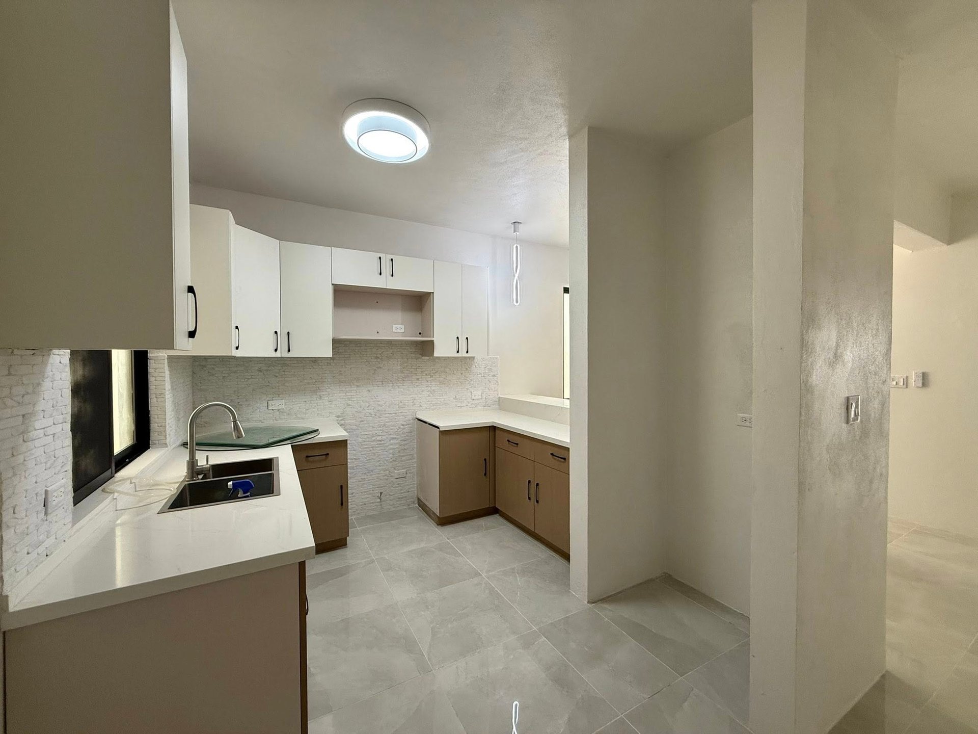 1087 Sabbath Hill 1 Bedroom Apartment