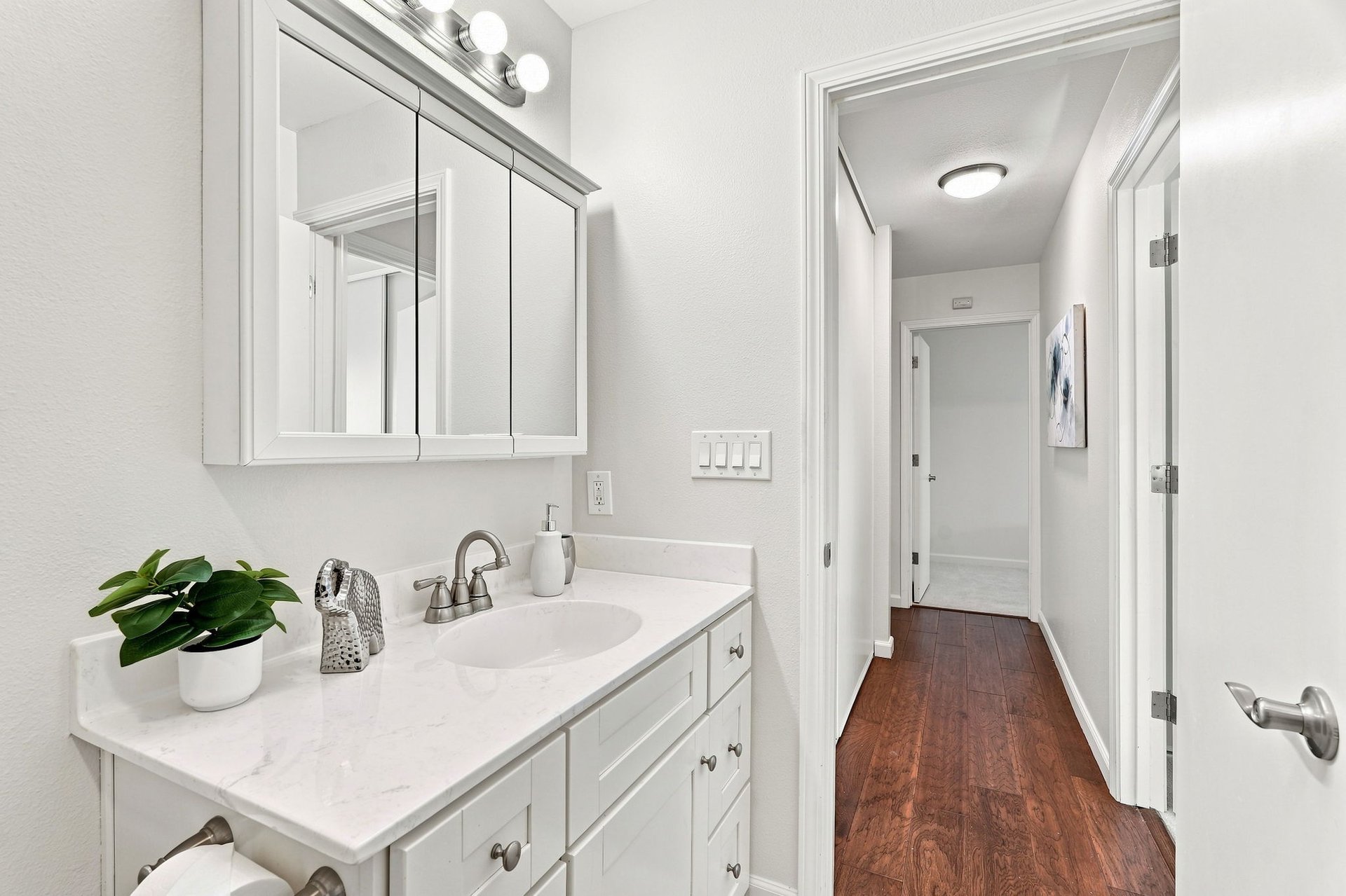 936 Kiely Boulevard, Unit B