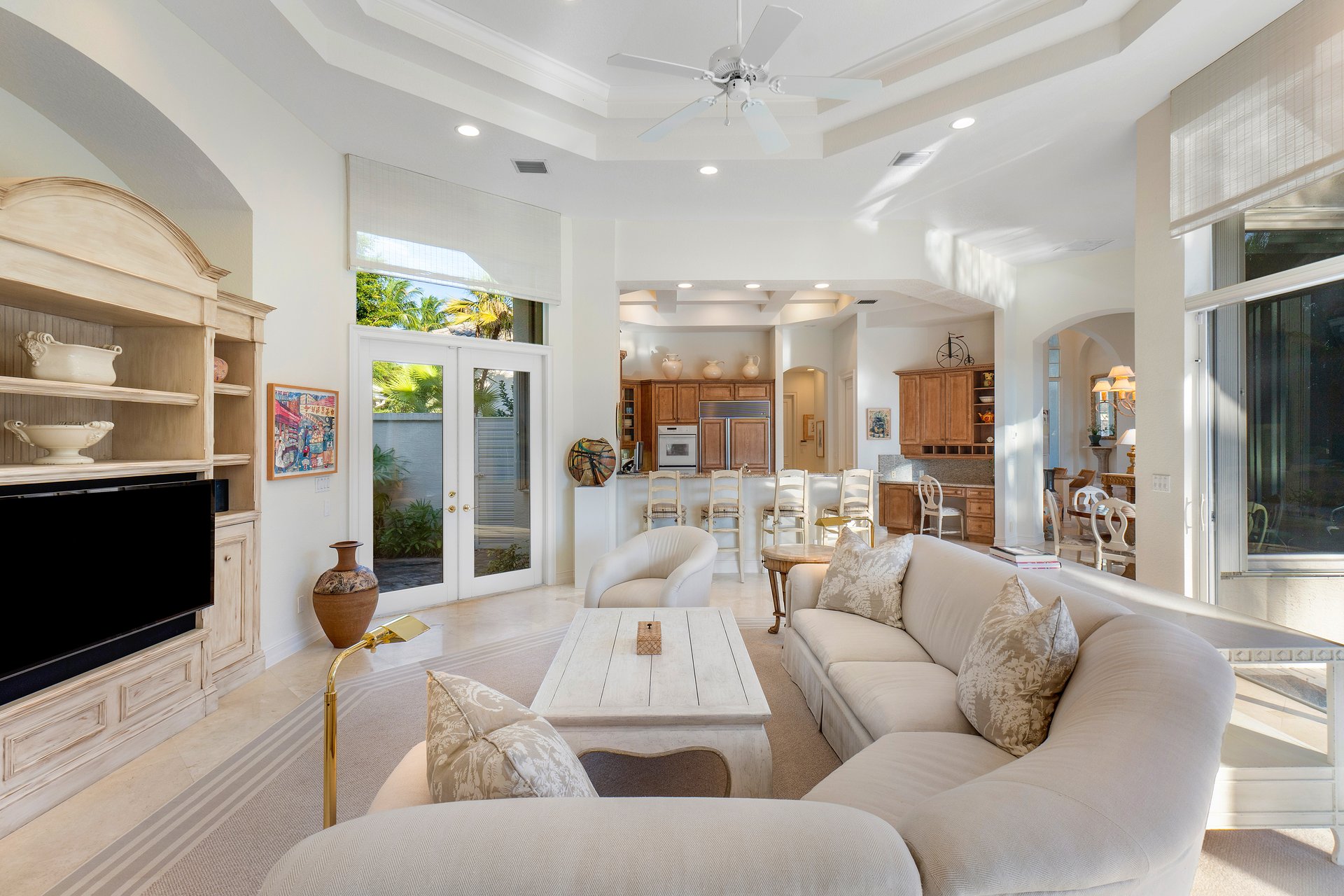 5679 Vintage Oaks Circle