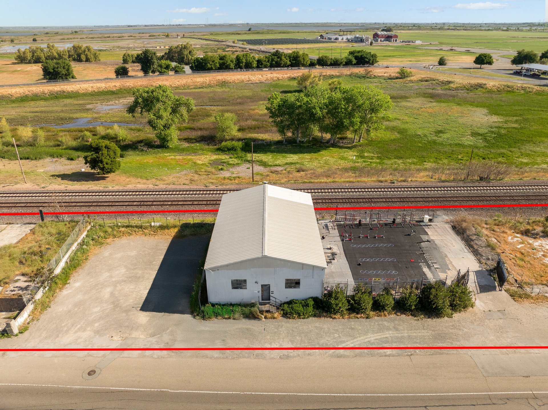 3850 Main St