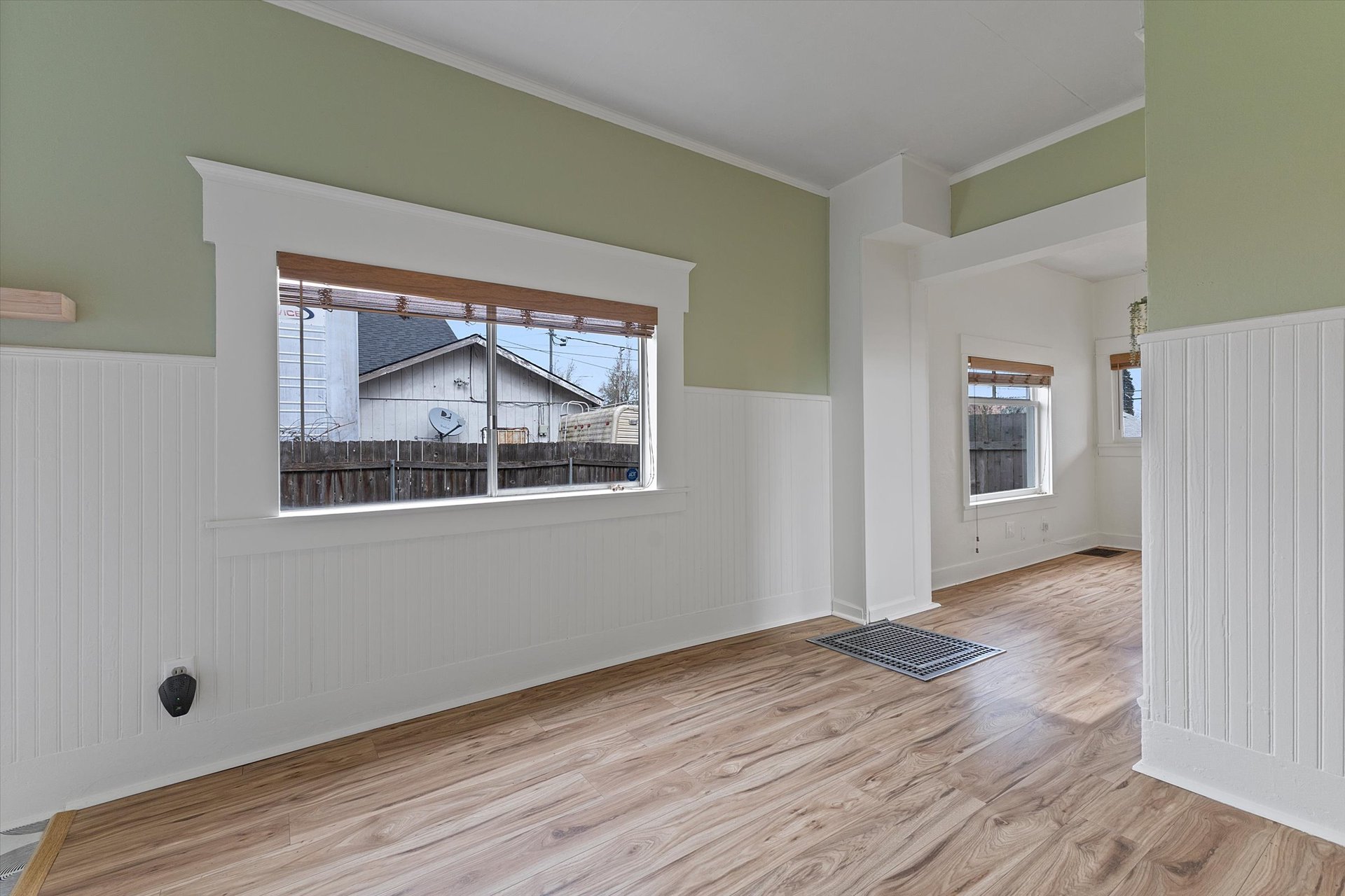 4805 NE 110th Ave