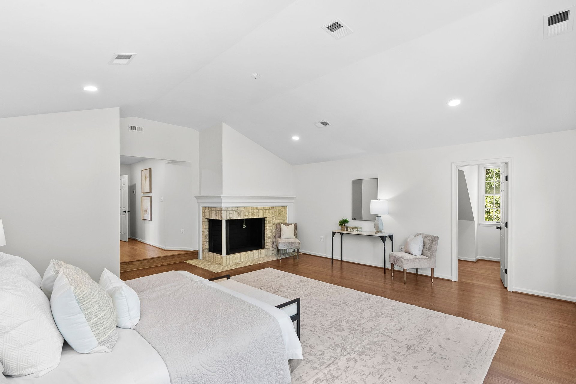 17509 Pinehurst Court