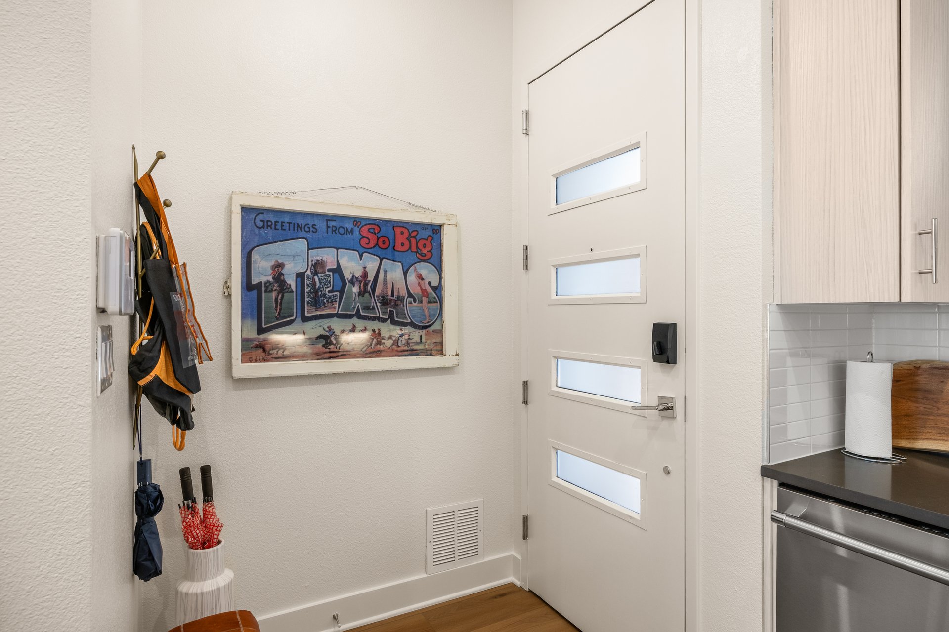 1306 West Avenue #205