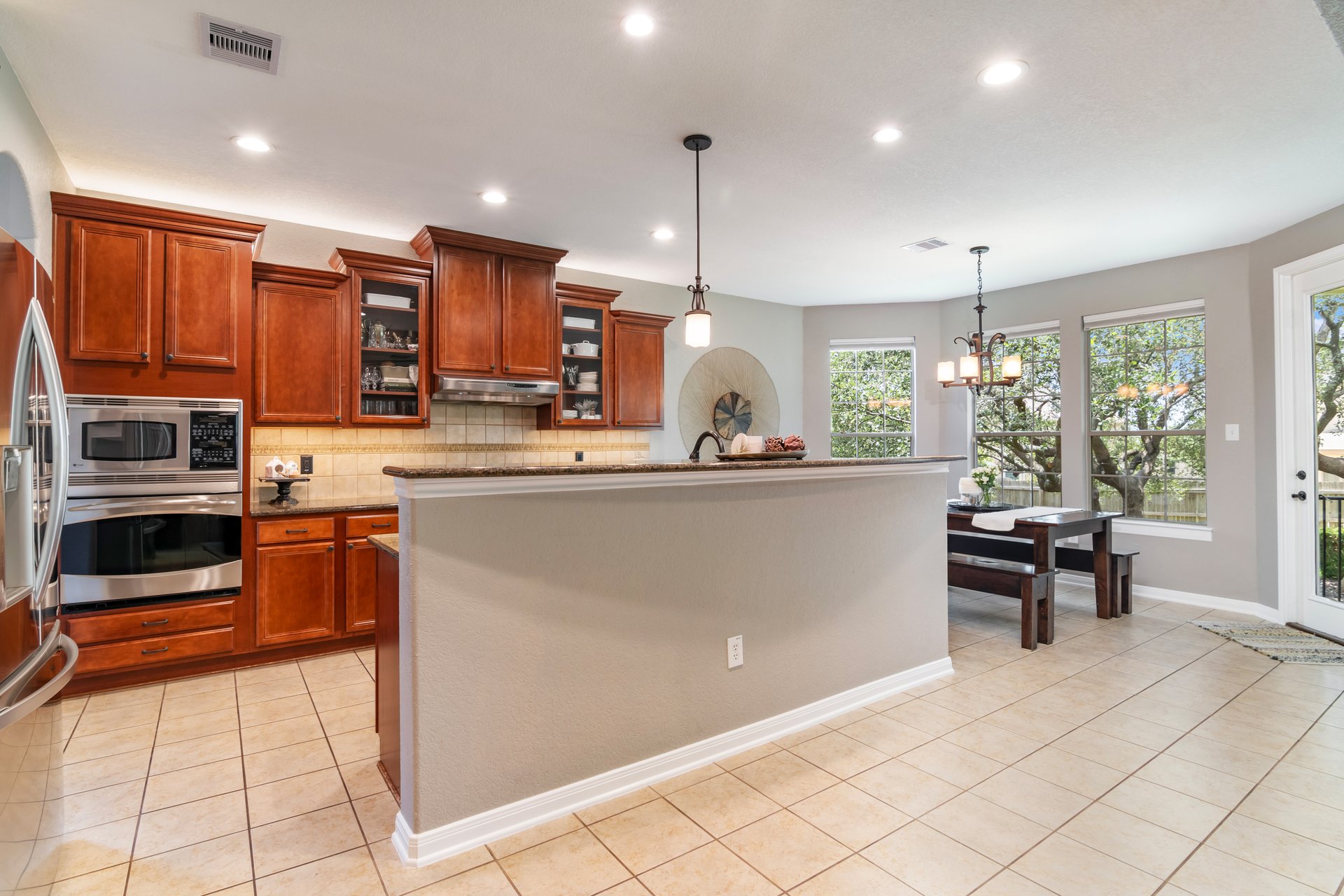 1214 Ashbury Bay