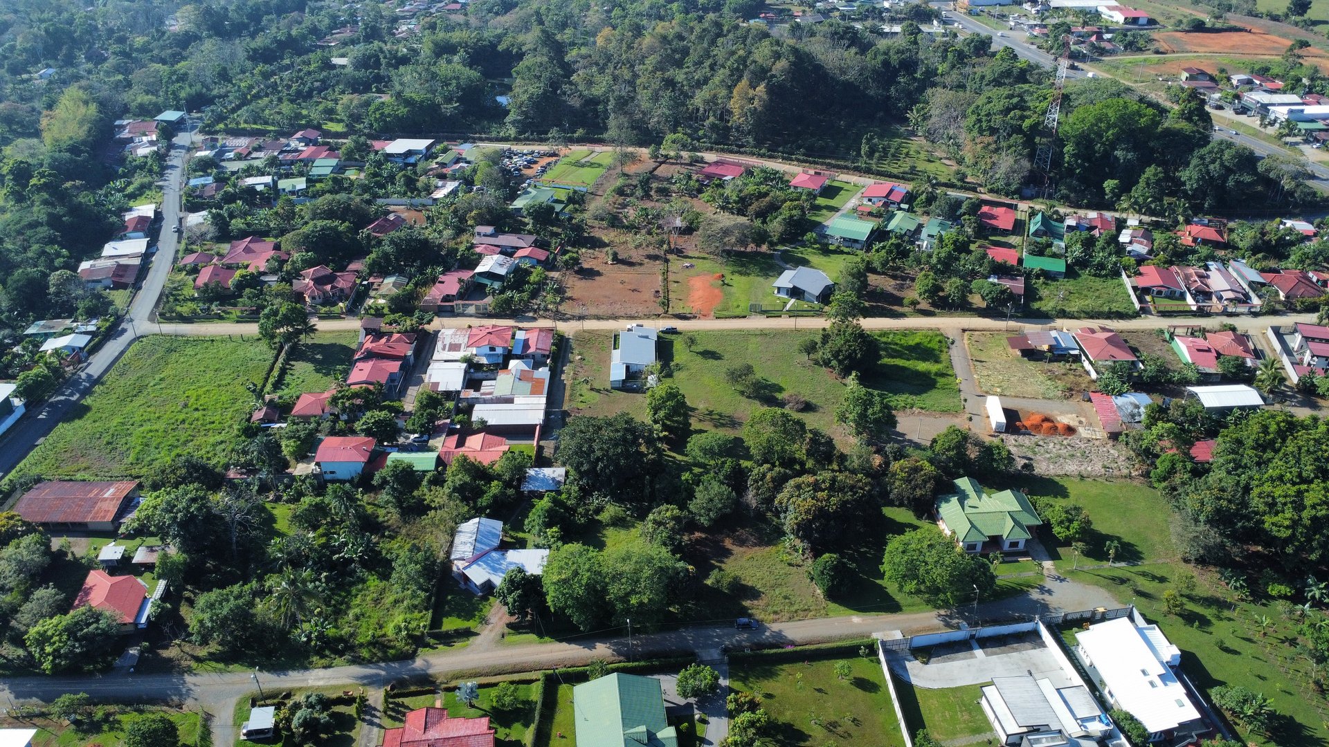 PRIME 1,100 M² LOT IN RESIDENCIAL LOS VIEJOS – FLAT, PRIVATE, AND READY TO BUILD