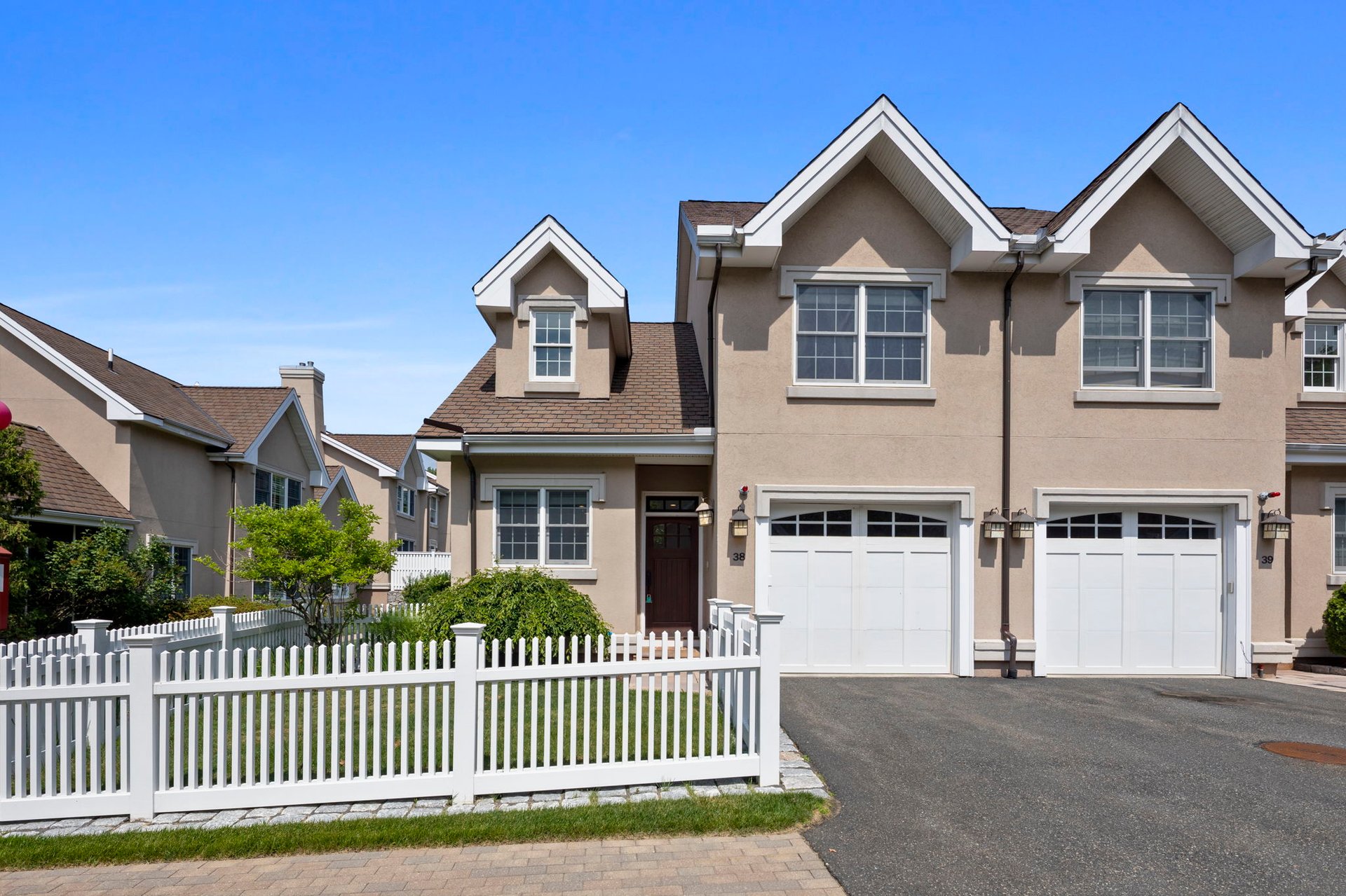 287 Langley Rd #38