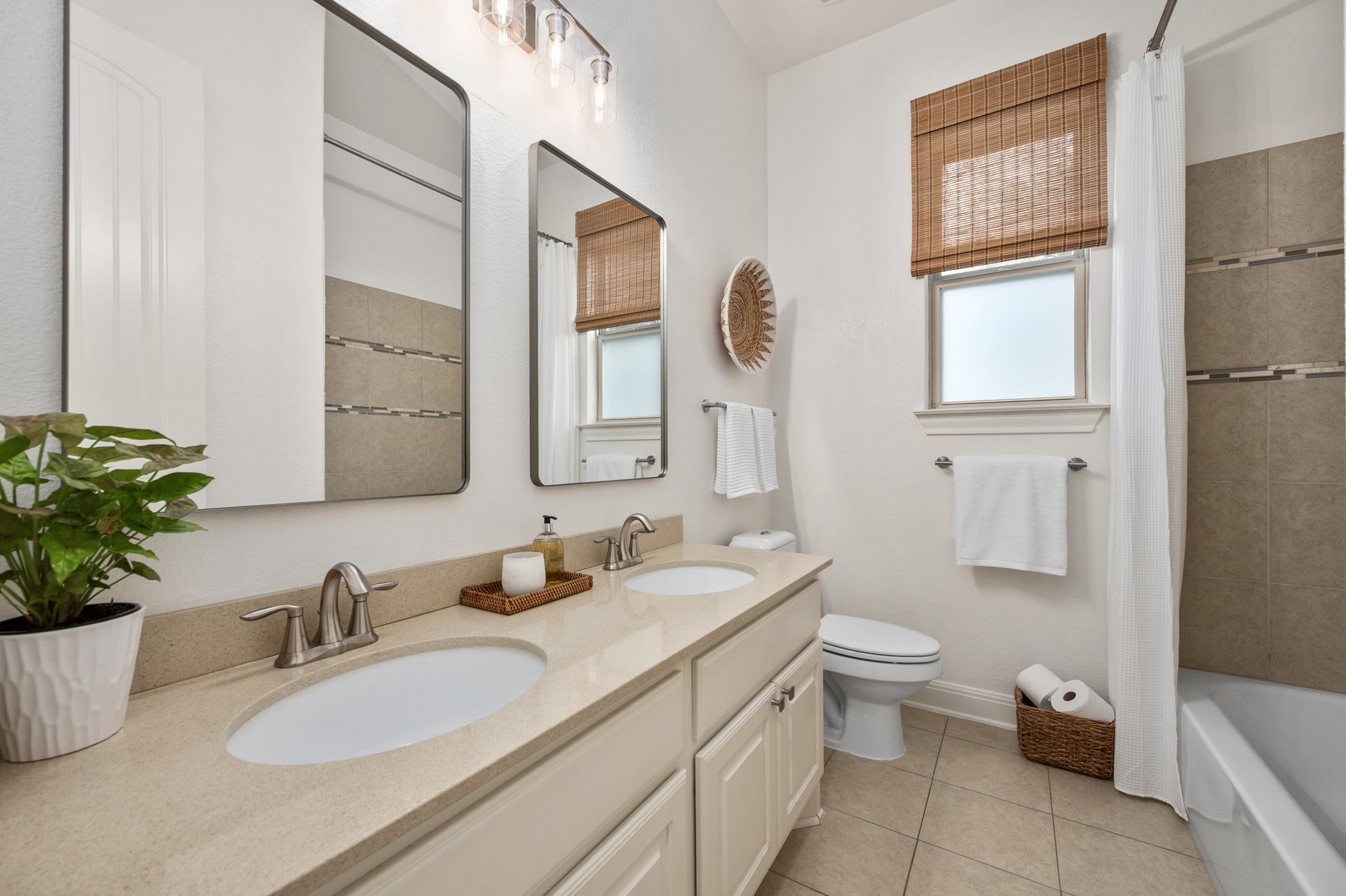 103 Lucayan Cove