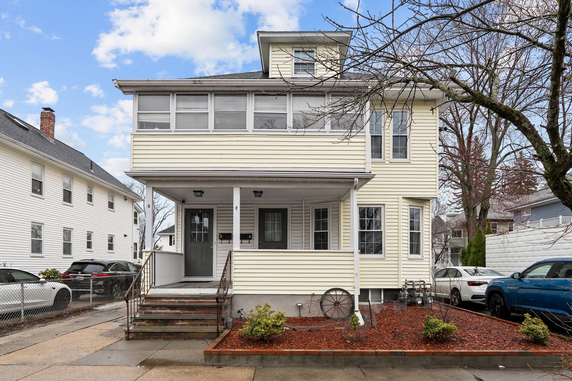 5-7 Pearl St