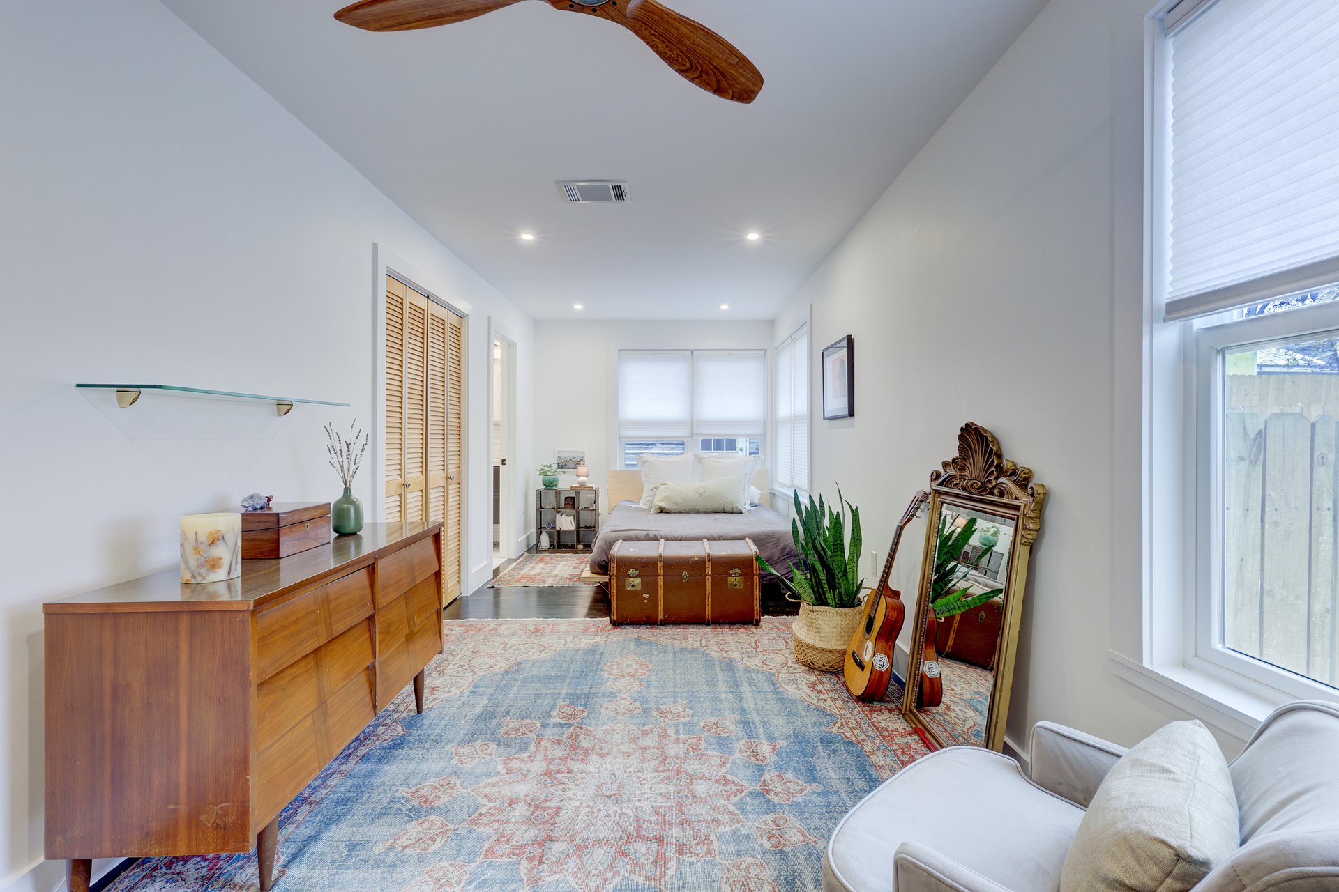2306 Santa Maria St