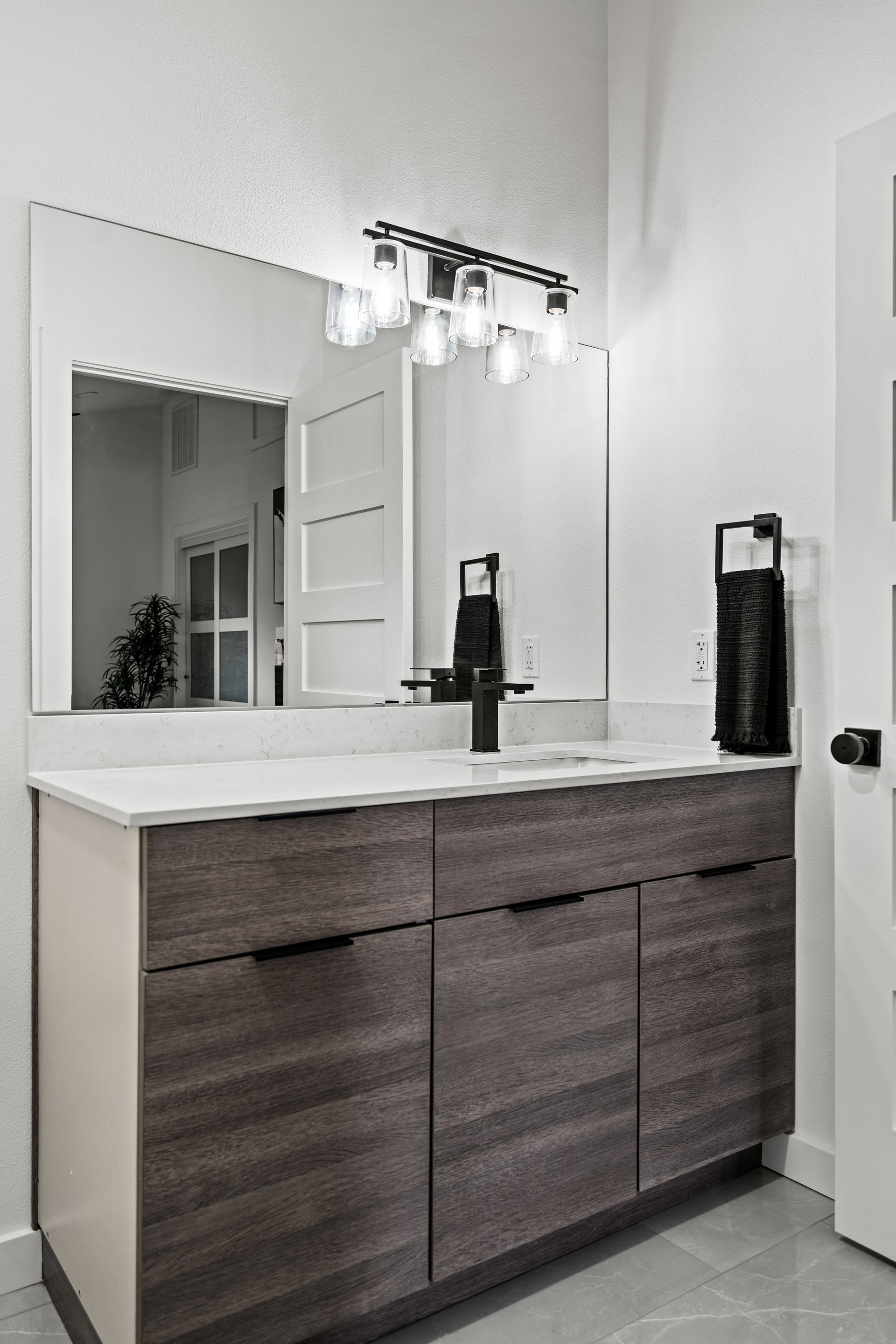 1006 Cherico St