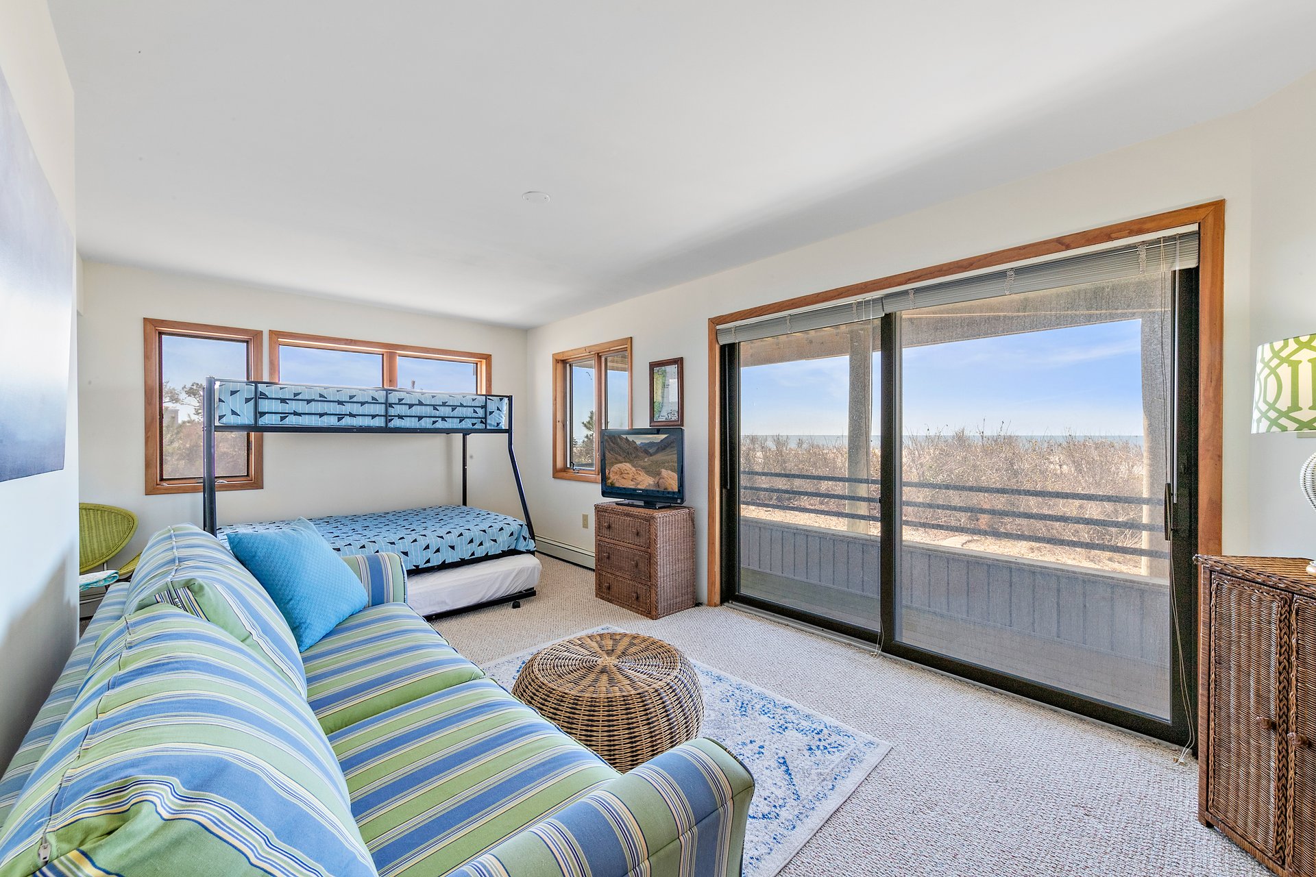 11 Lincoln Avenue - Pet Friendly 