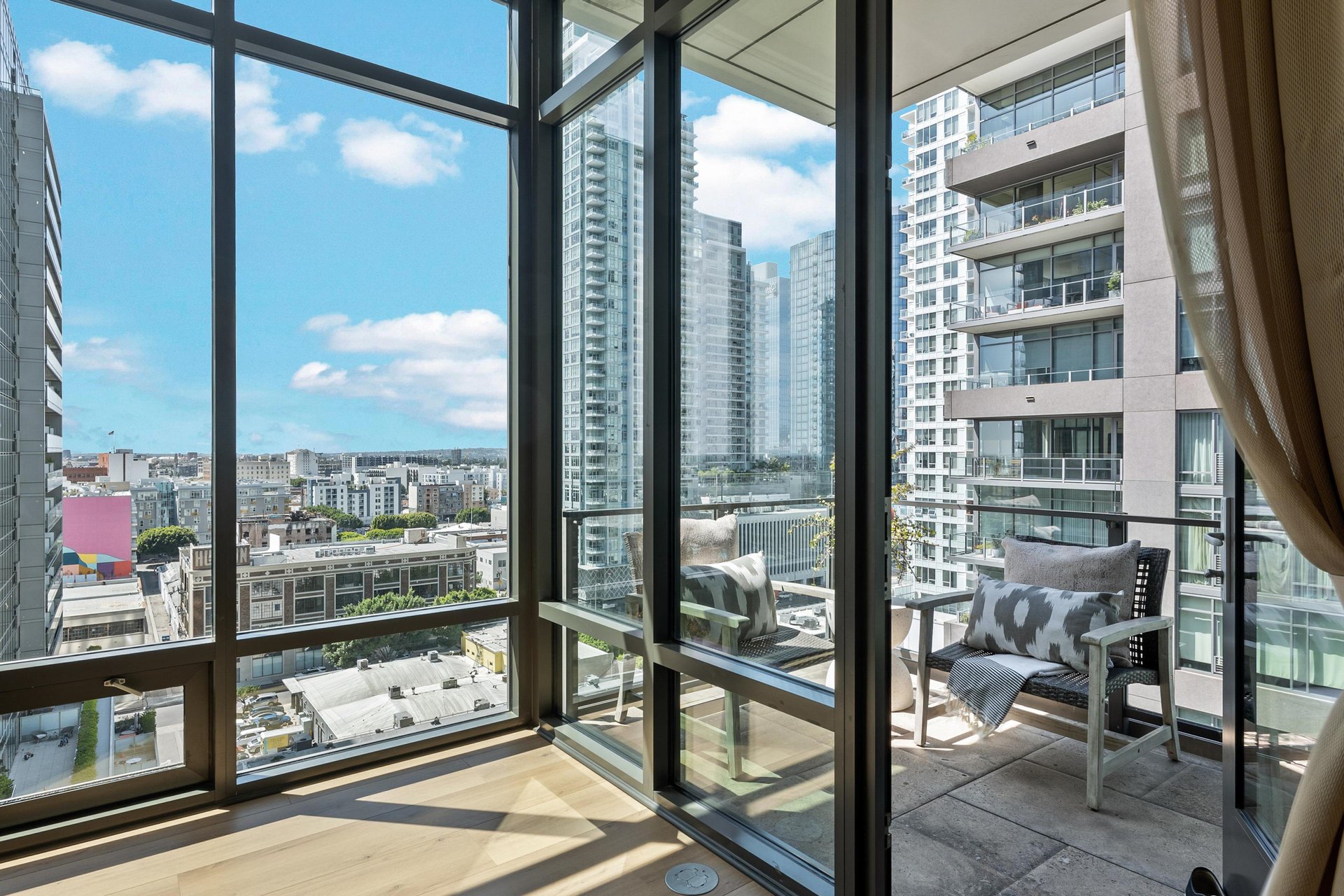 1111 S Grand Ave #1201, DTLA
