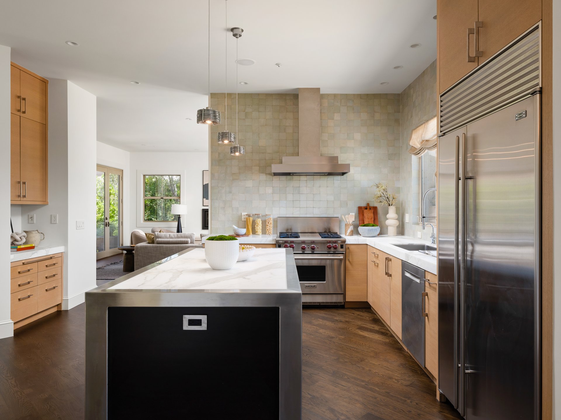 Architectural Modernism, Bay Views, and Exceptional Outdoor Living