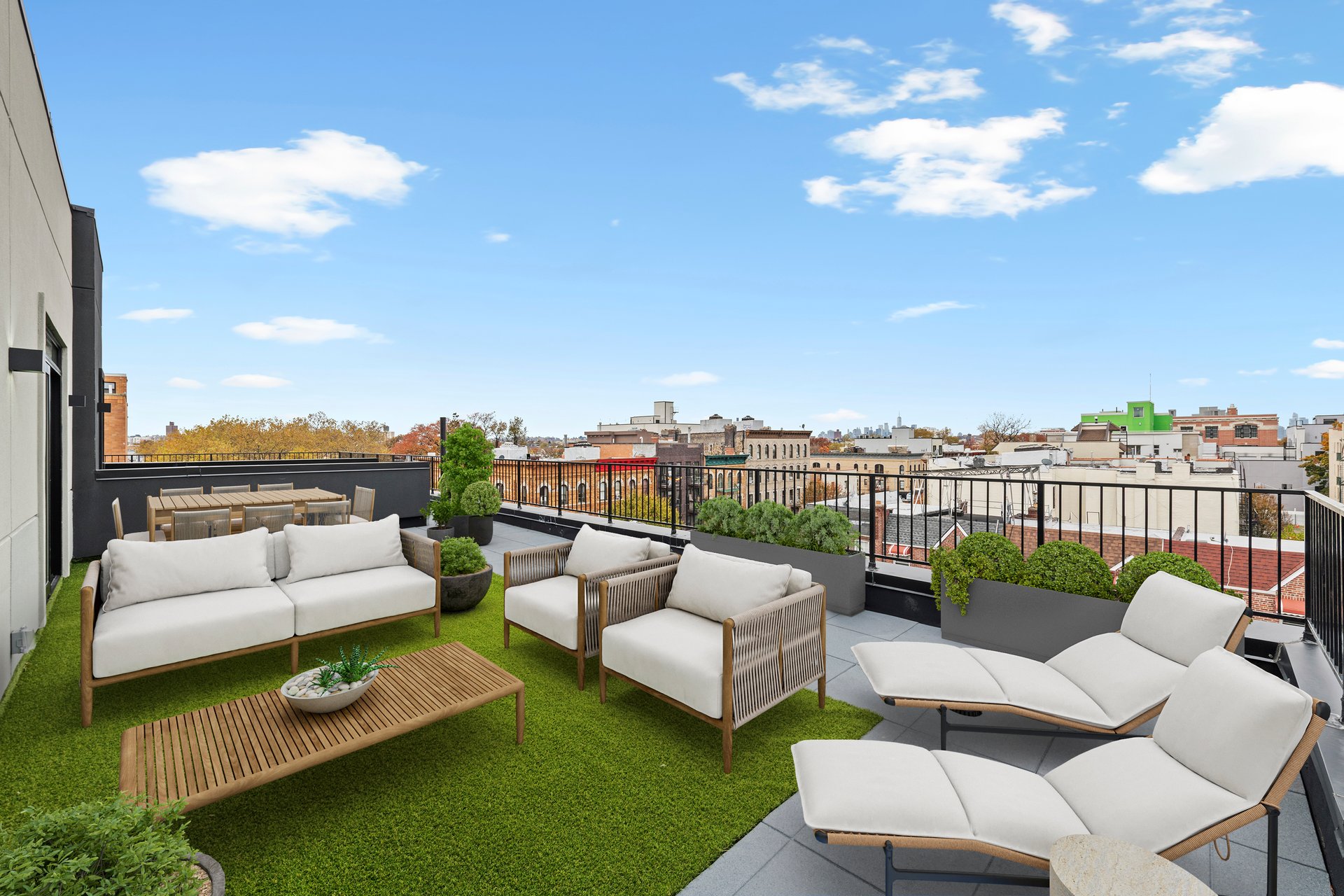 831 Knickerbocker