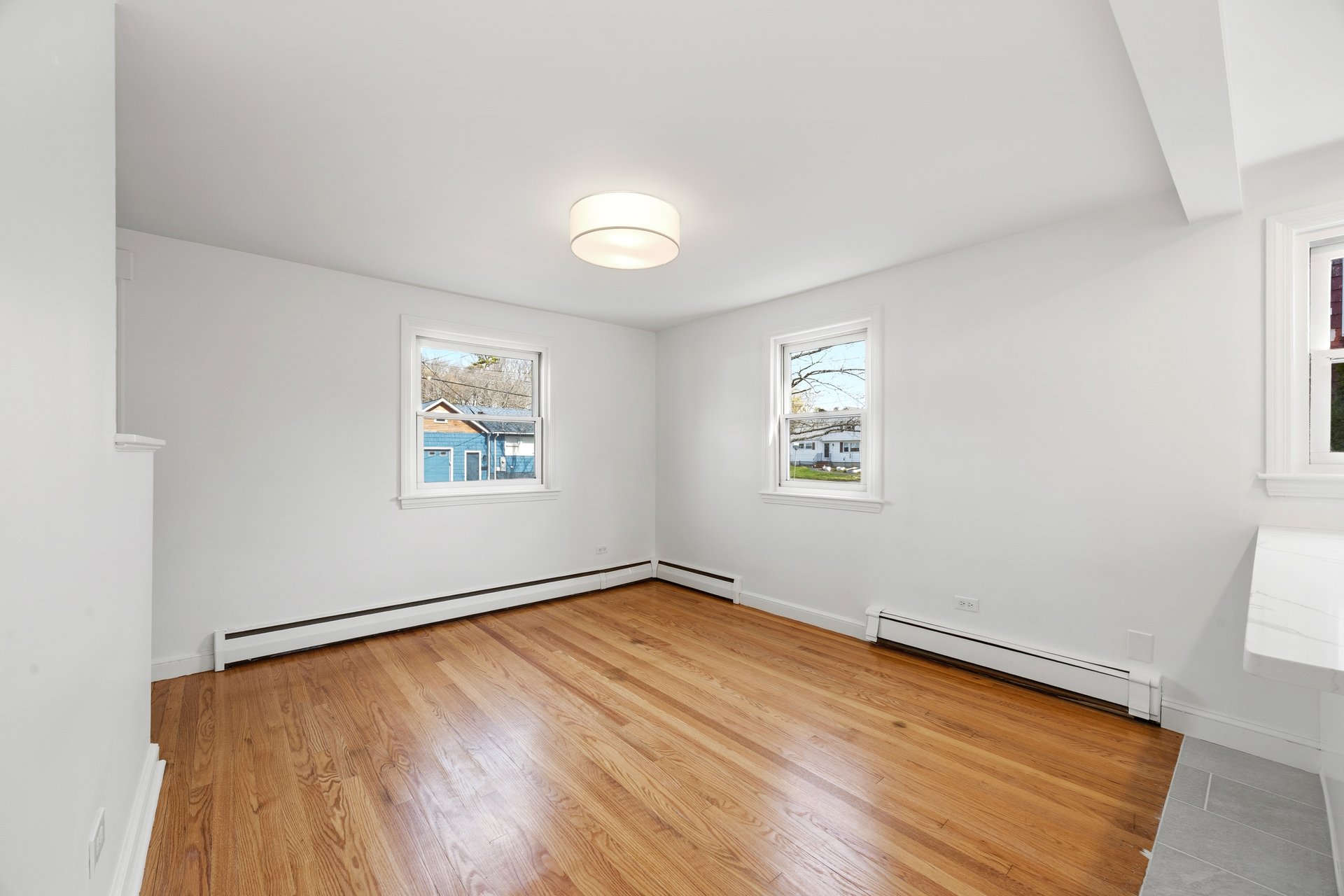 10 Meadowbrook Lane