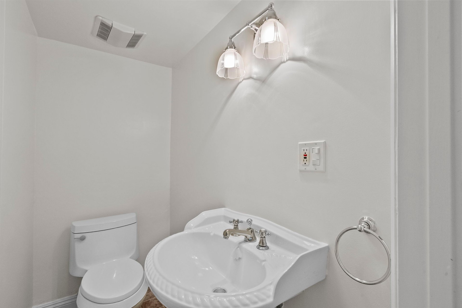 6022 Elba Pl