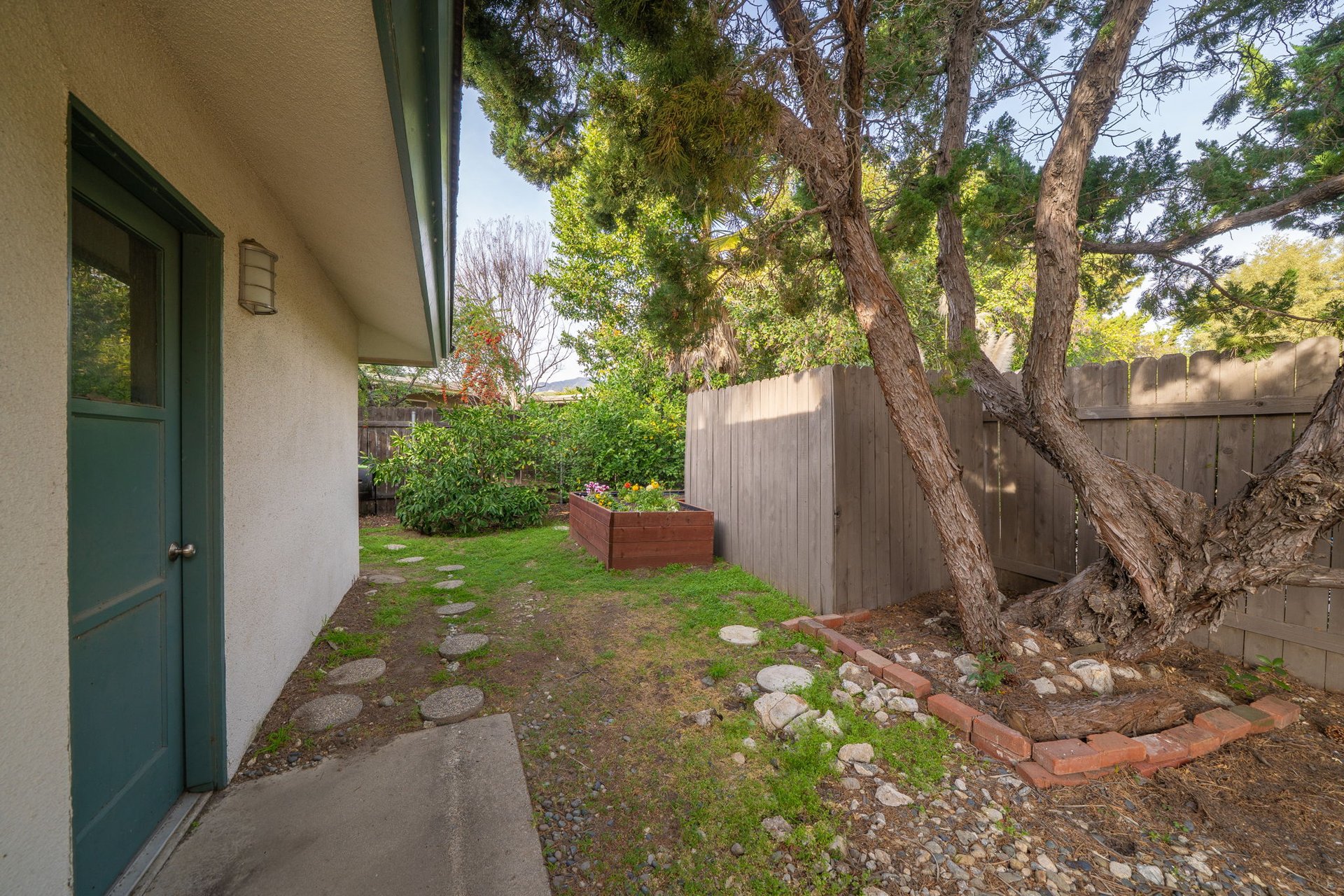 257 W Sonora Place