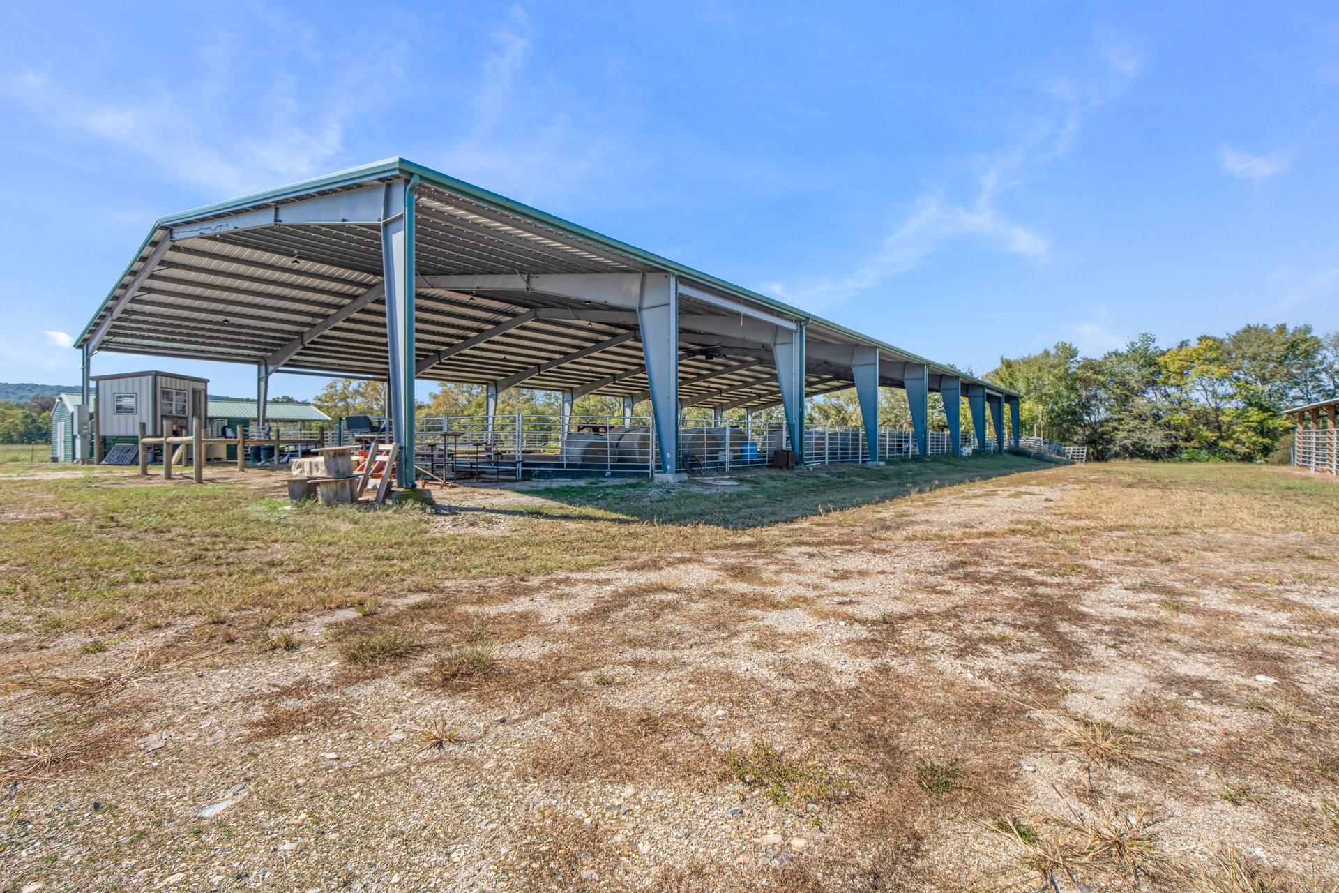 185 Acre Horse and Cattle Ranch