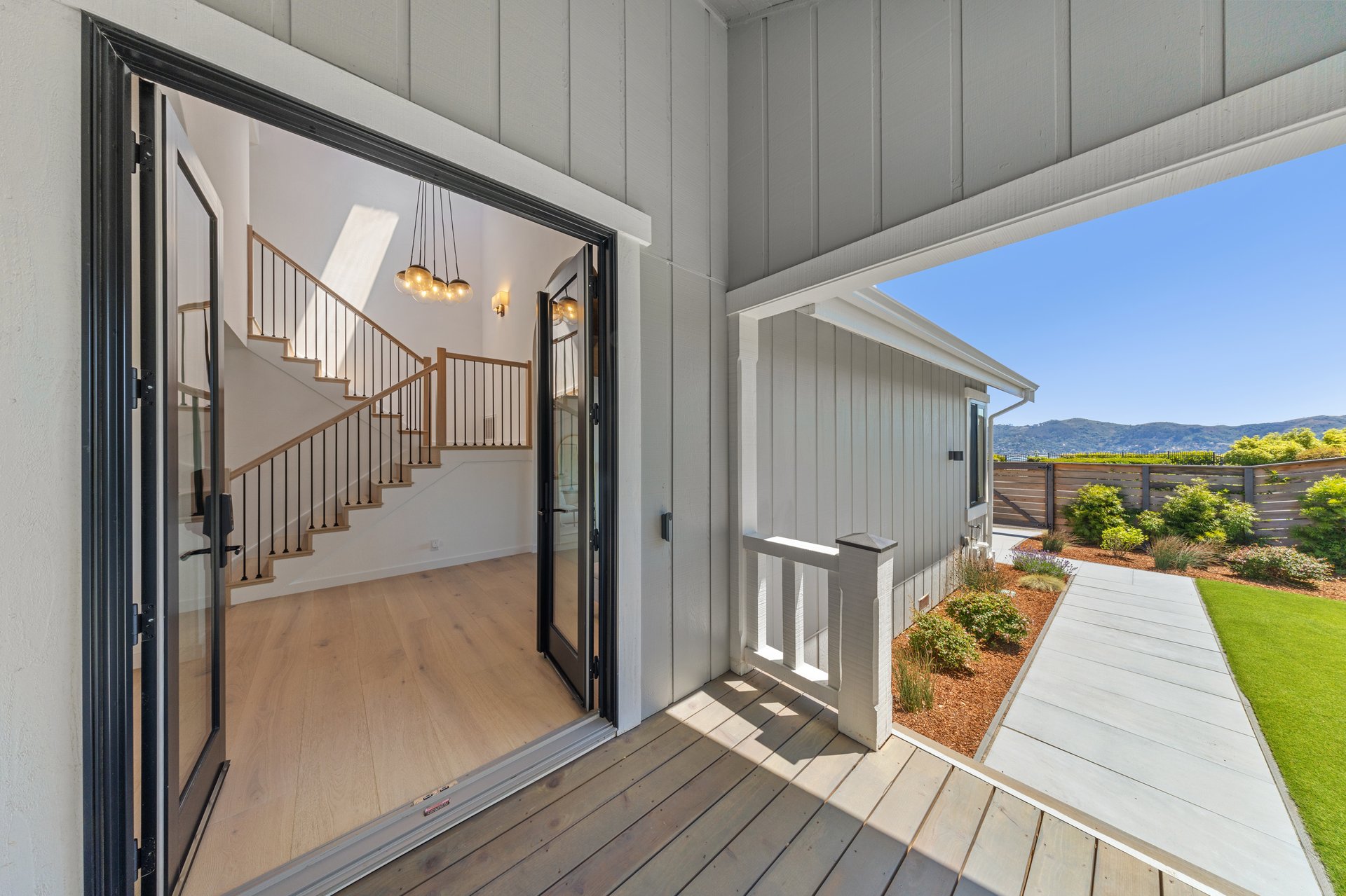 Stylish View Home on a Cul-De-Sac