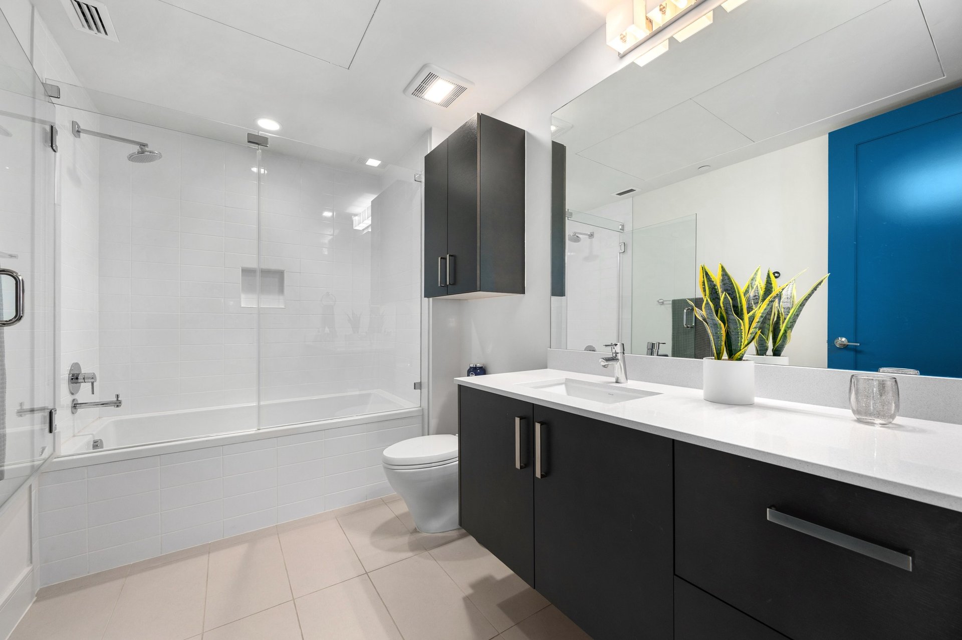 222 West Avenue #2802