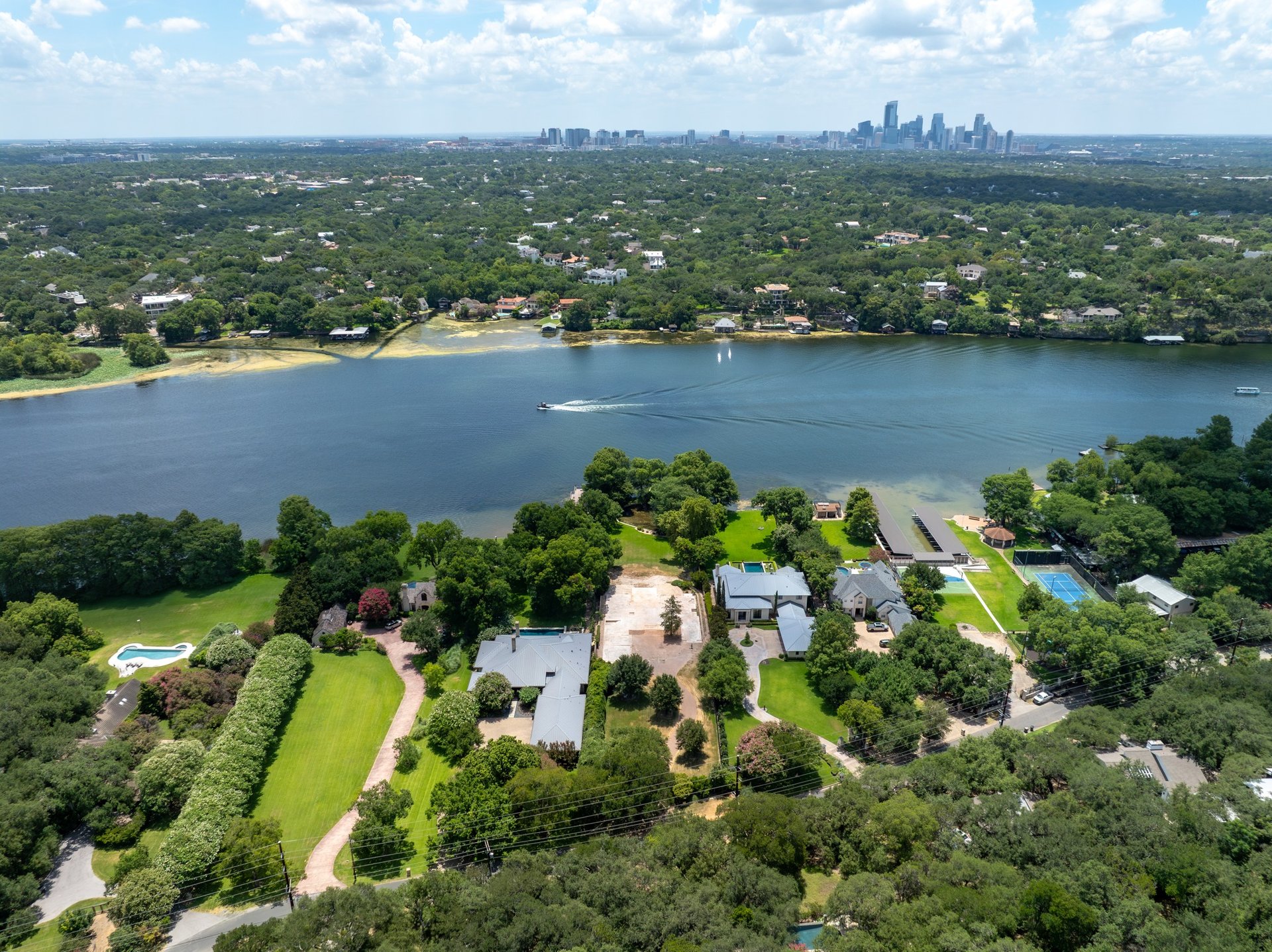 2611 Westlake Drive 