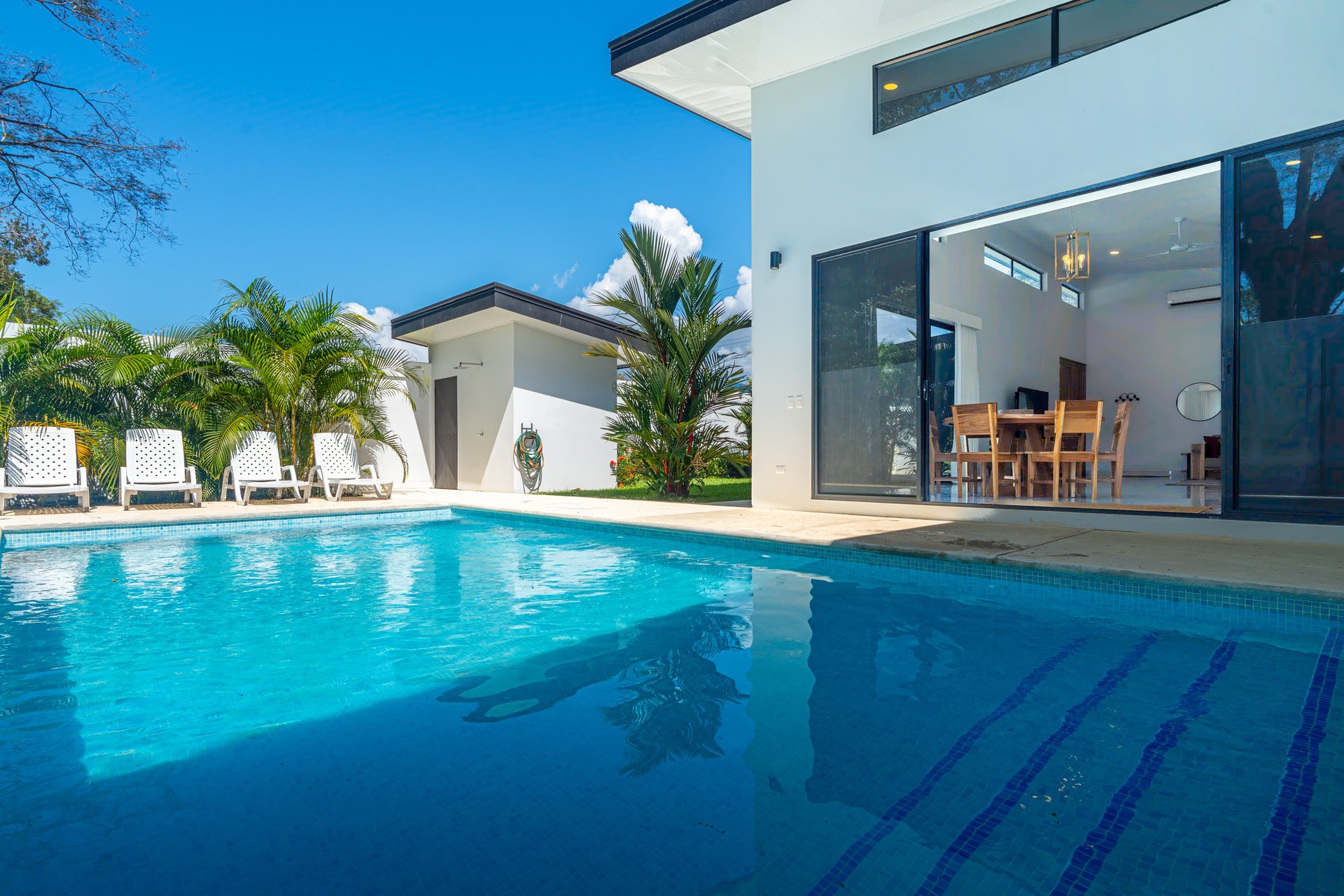 FIRE SALE!!!!! Immaculate New Build with Modern Design & Premium Features
