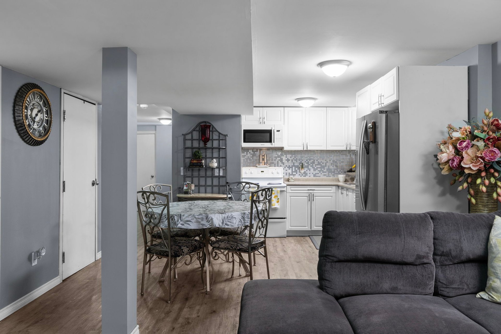 90 Bishop Drive, Barrie