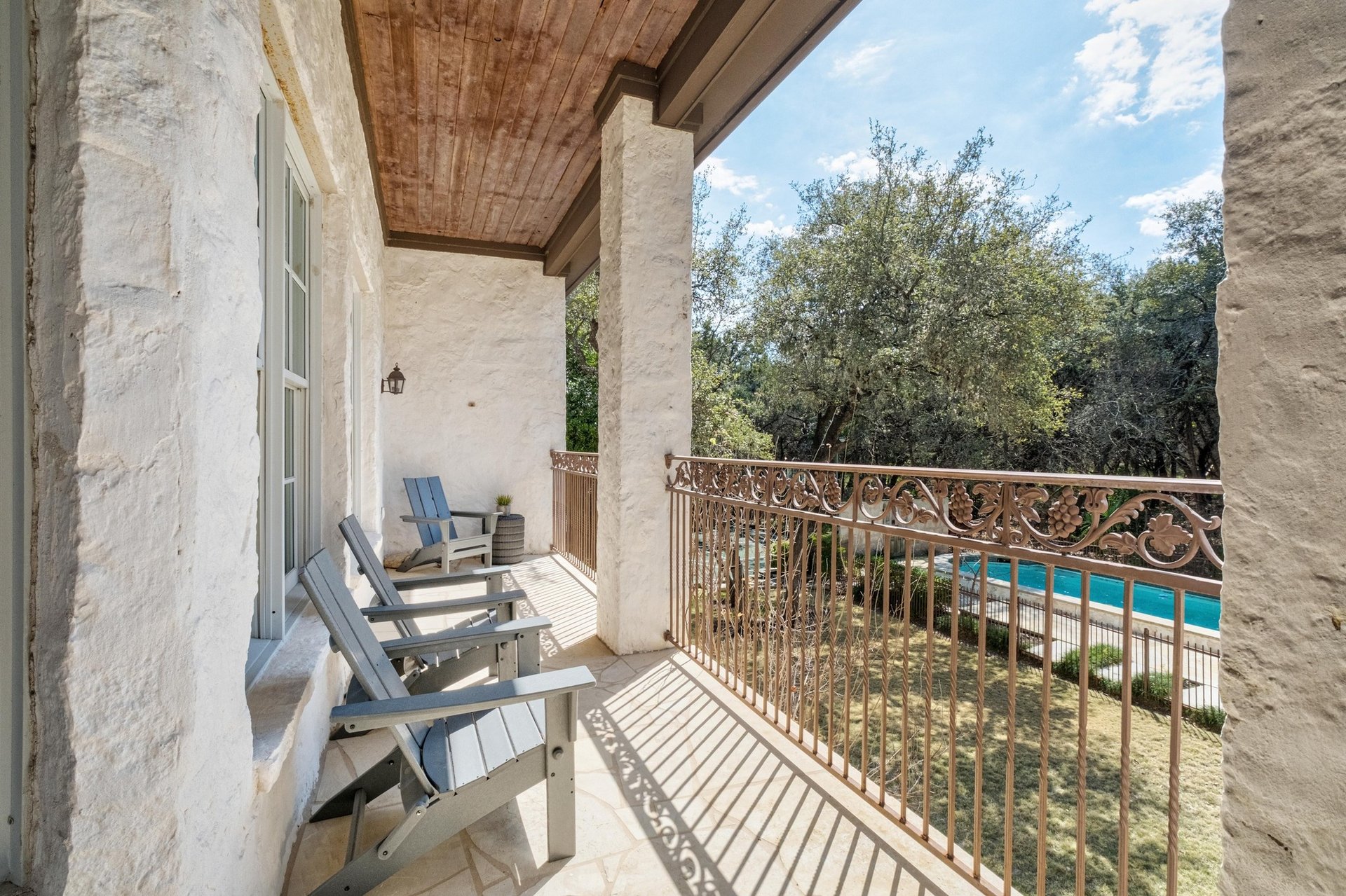 2900 Meandering River Court