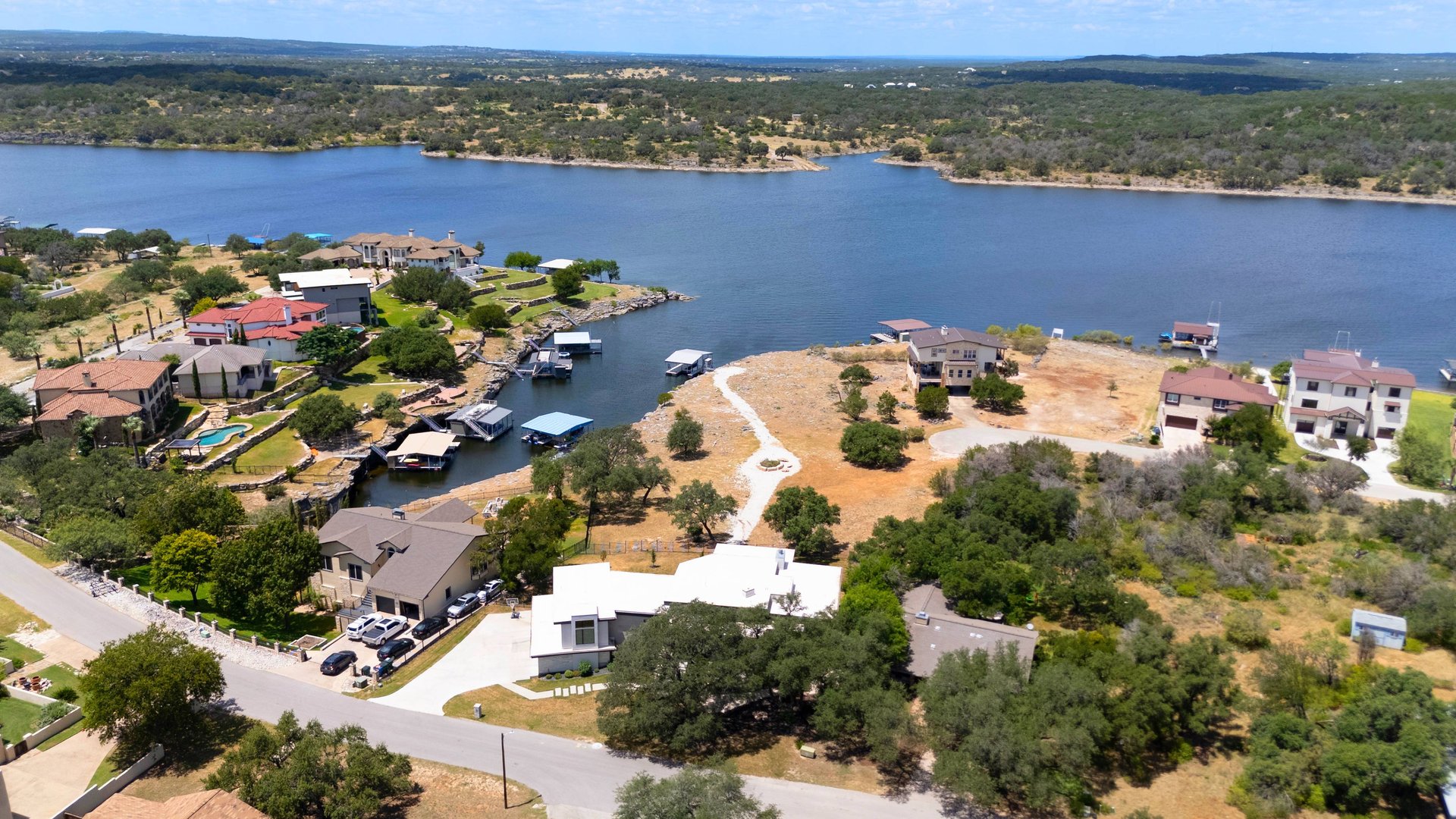 2912 Patriot Drive & 3002 Point Cove
