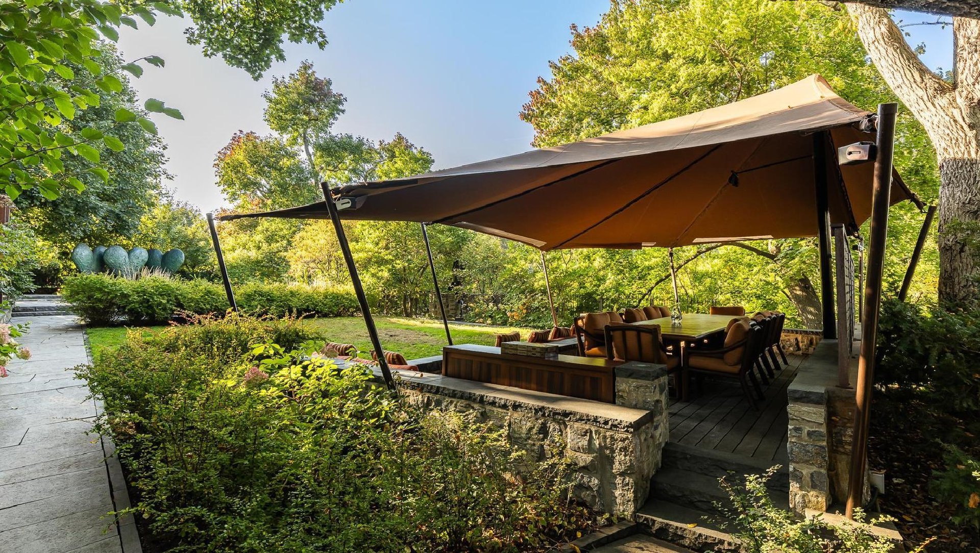  Outremont | Exceptional estate on Maplewood