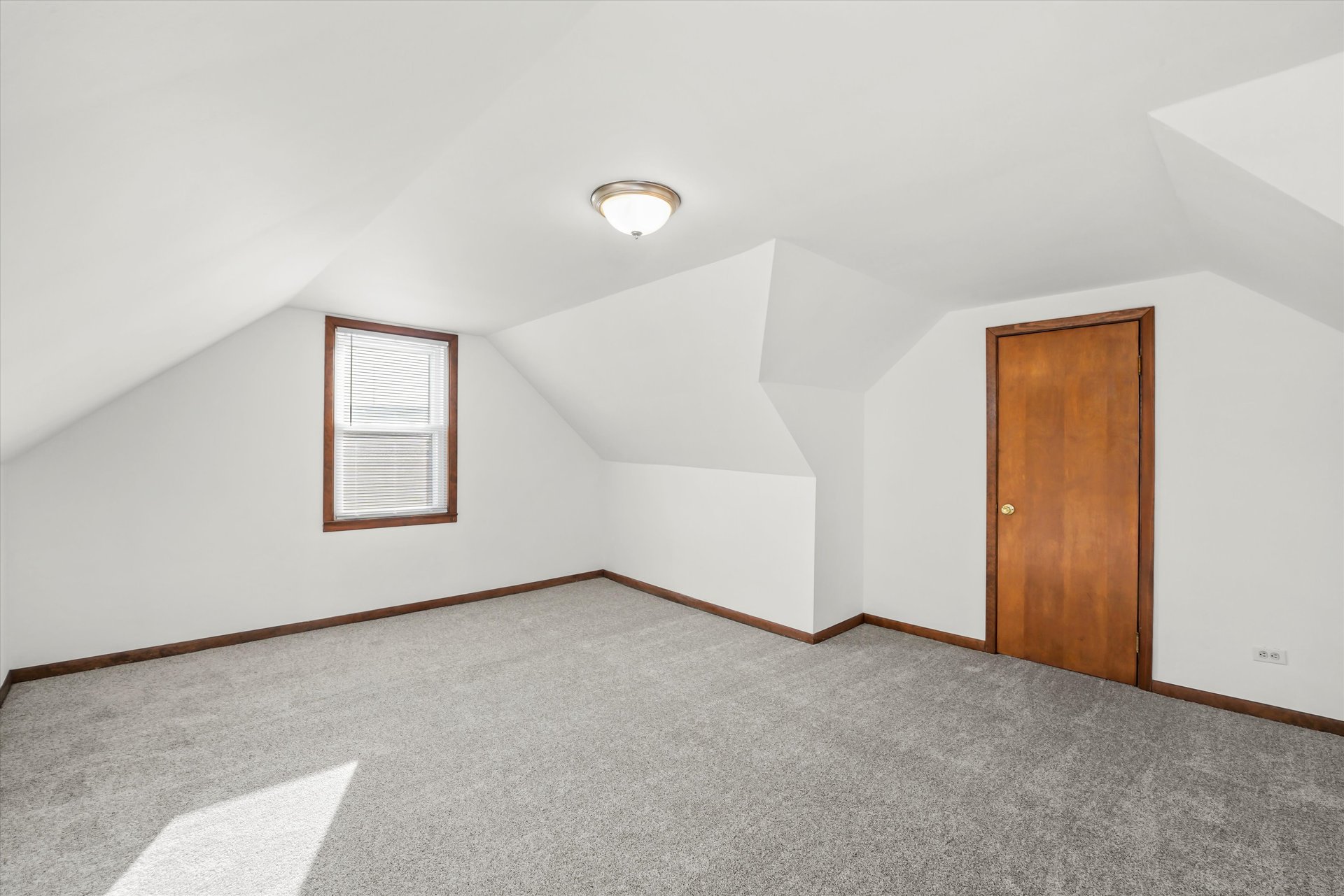 469 N. Wolf Rd., Northlake, IL 60164