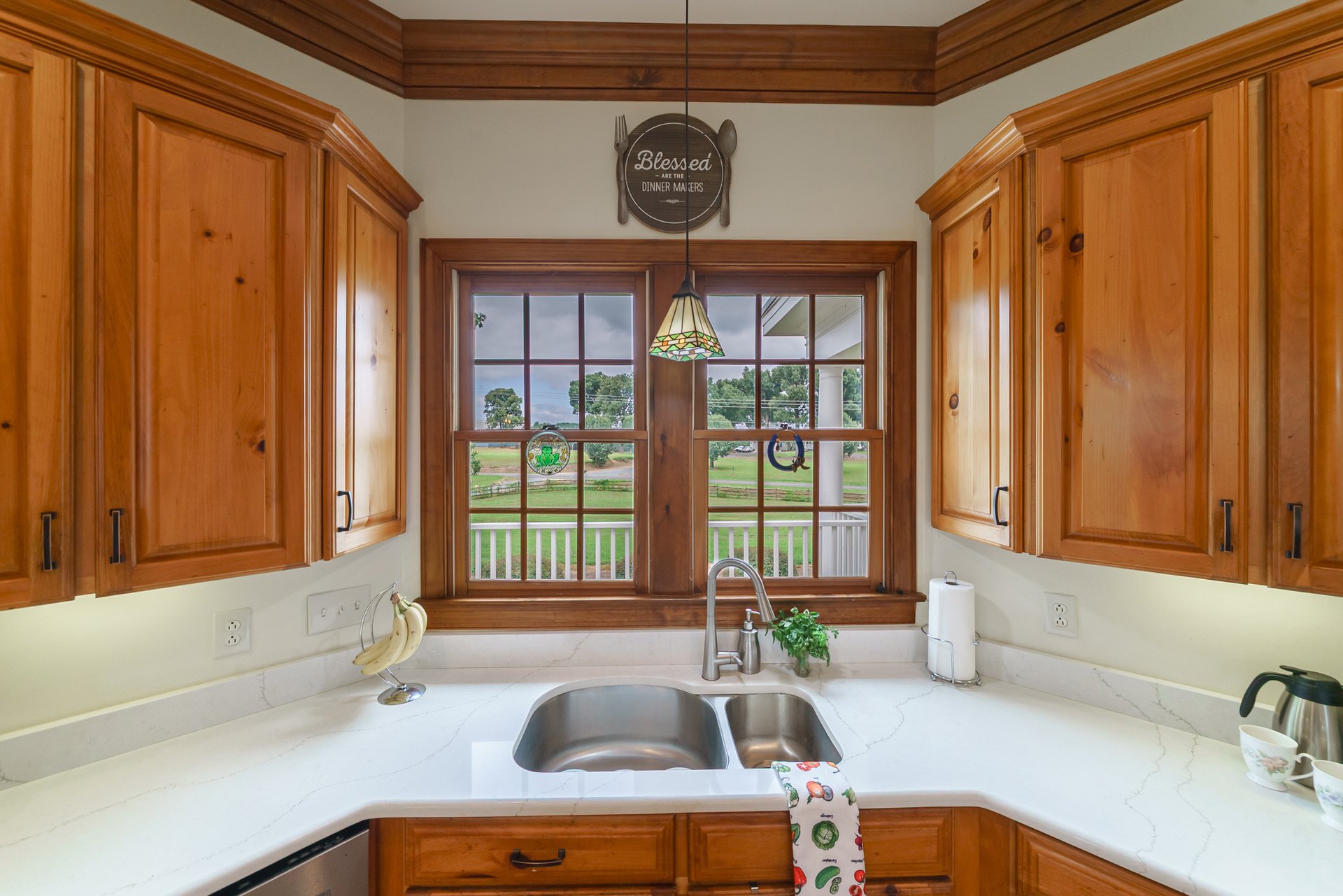 29-Acre Equestrian Estate with 14-Stall Barn