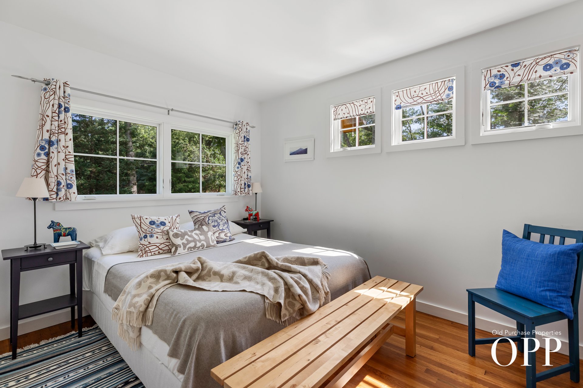 Impeccable Living on Nearly One Acre