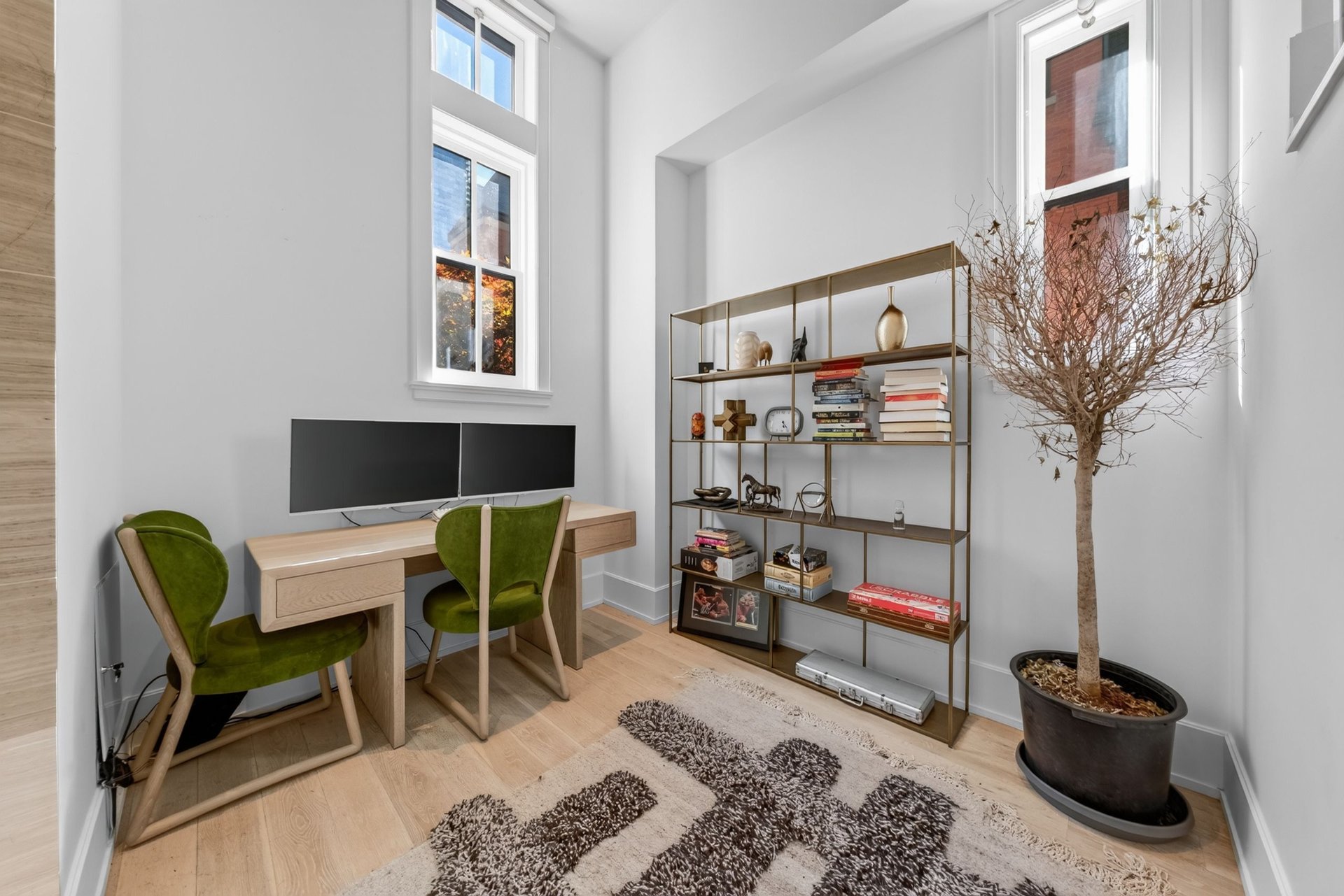 Ultra-Exclusive Yorkville Address