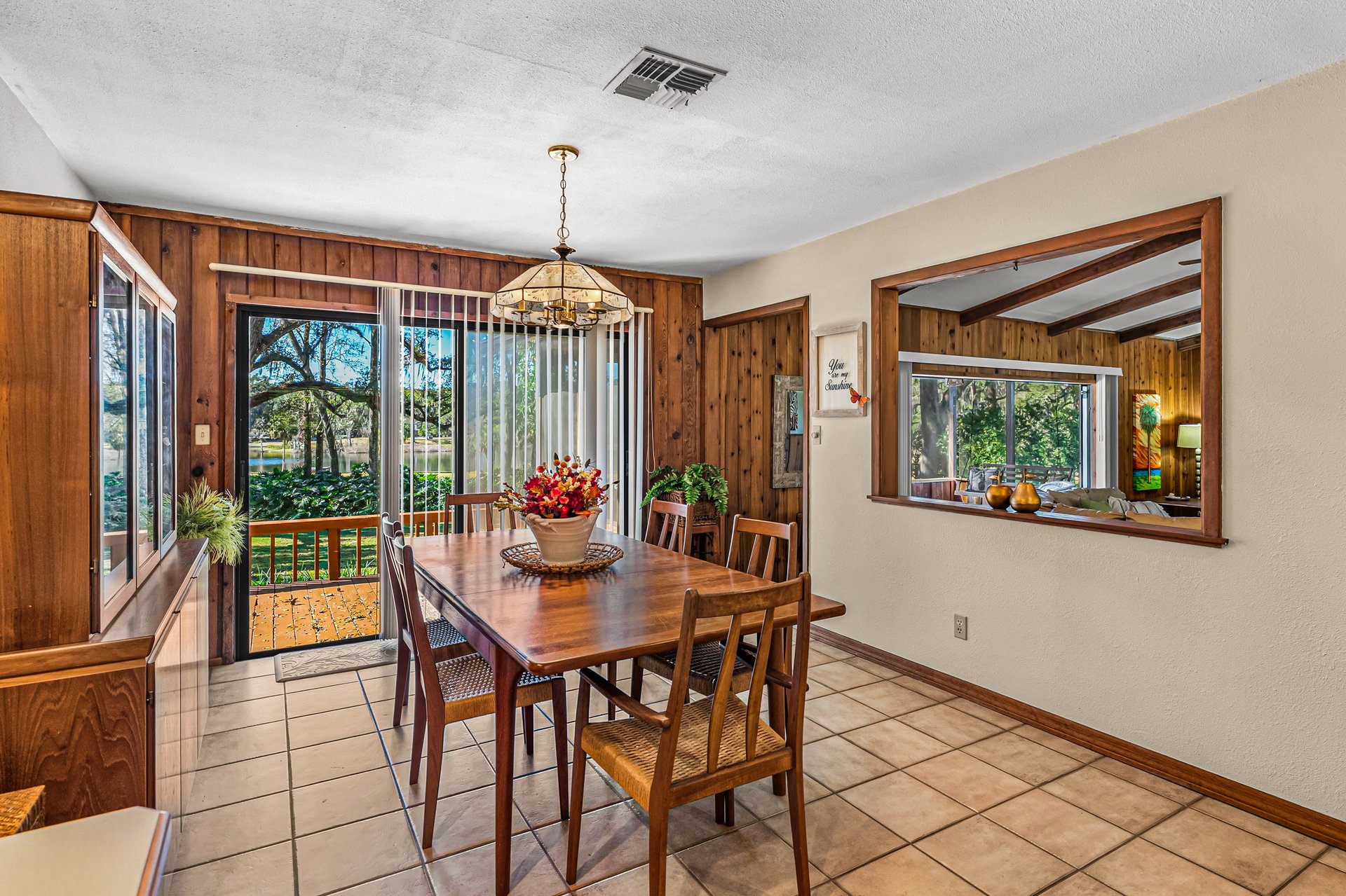 11045 FORT KING RD