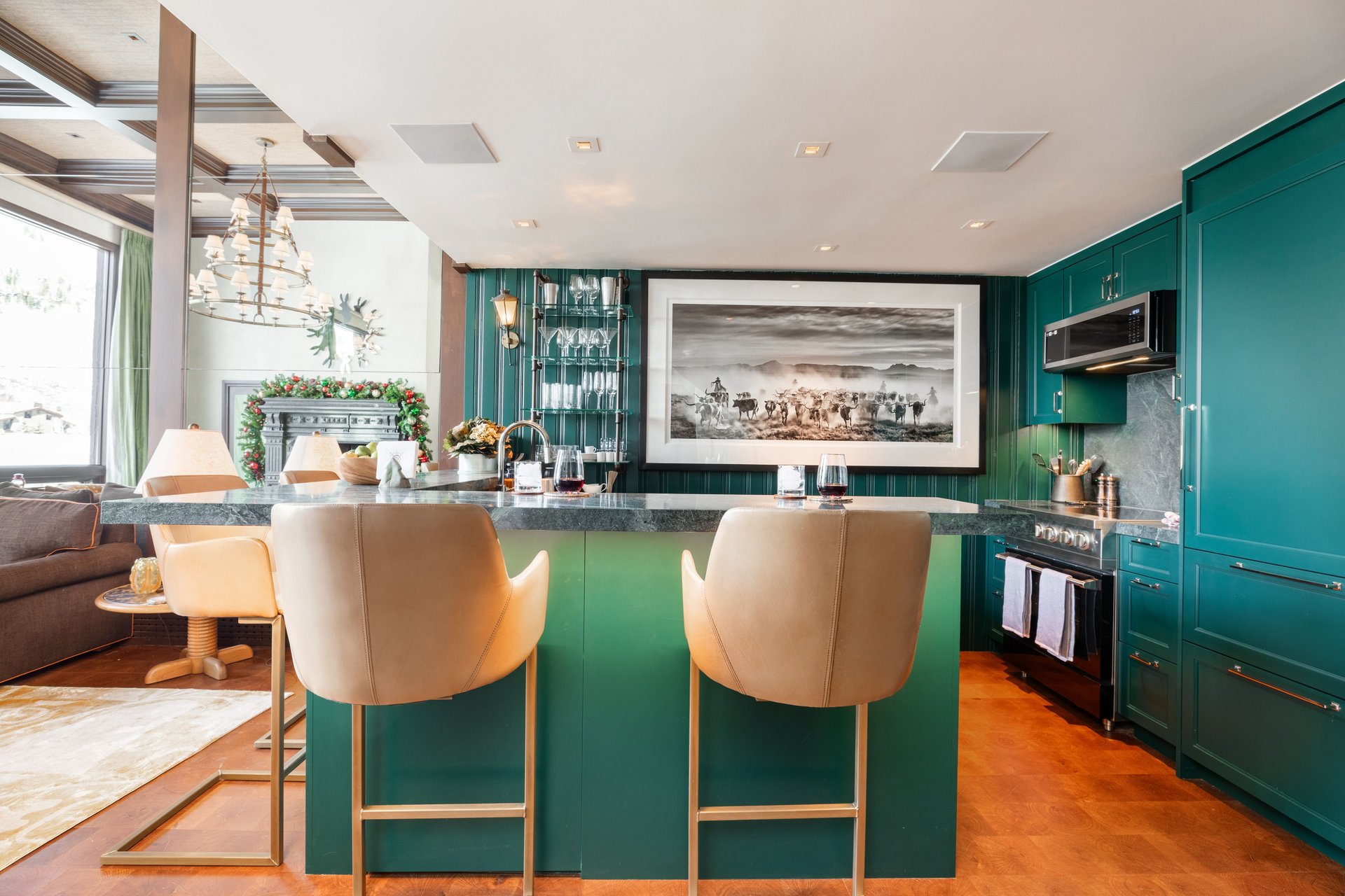 The Lodge at Vail Condominiums #521
