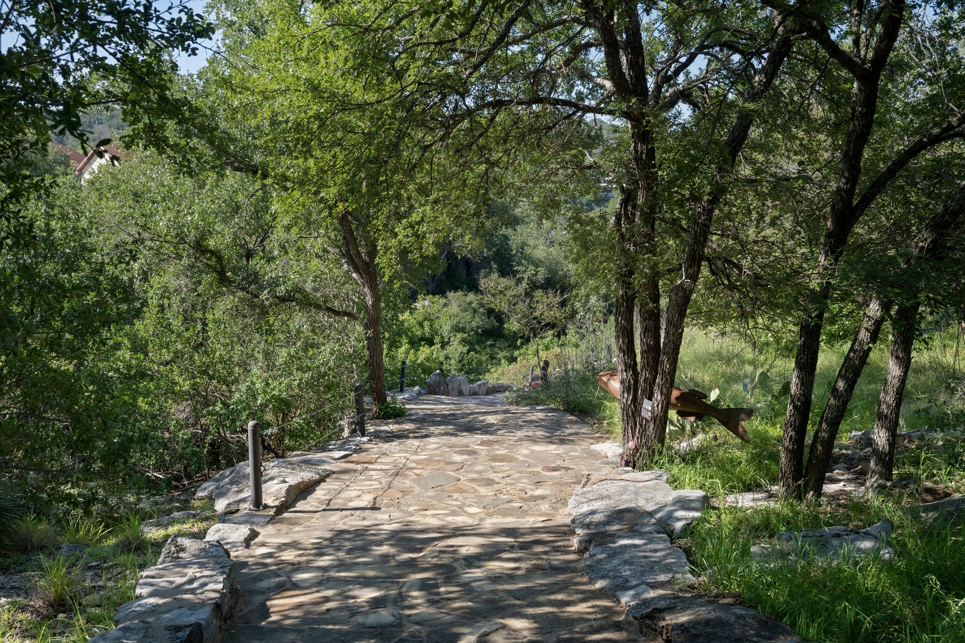 401 Crestview Drive and 309 Cliff Circle
