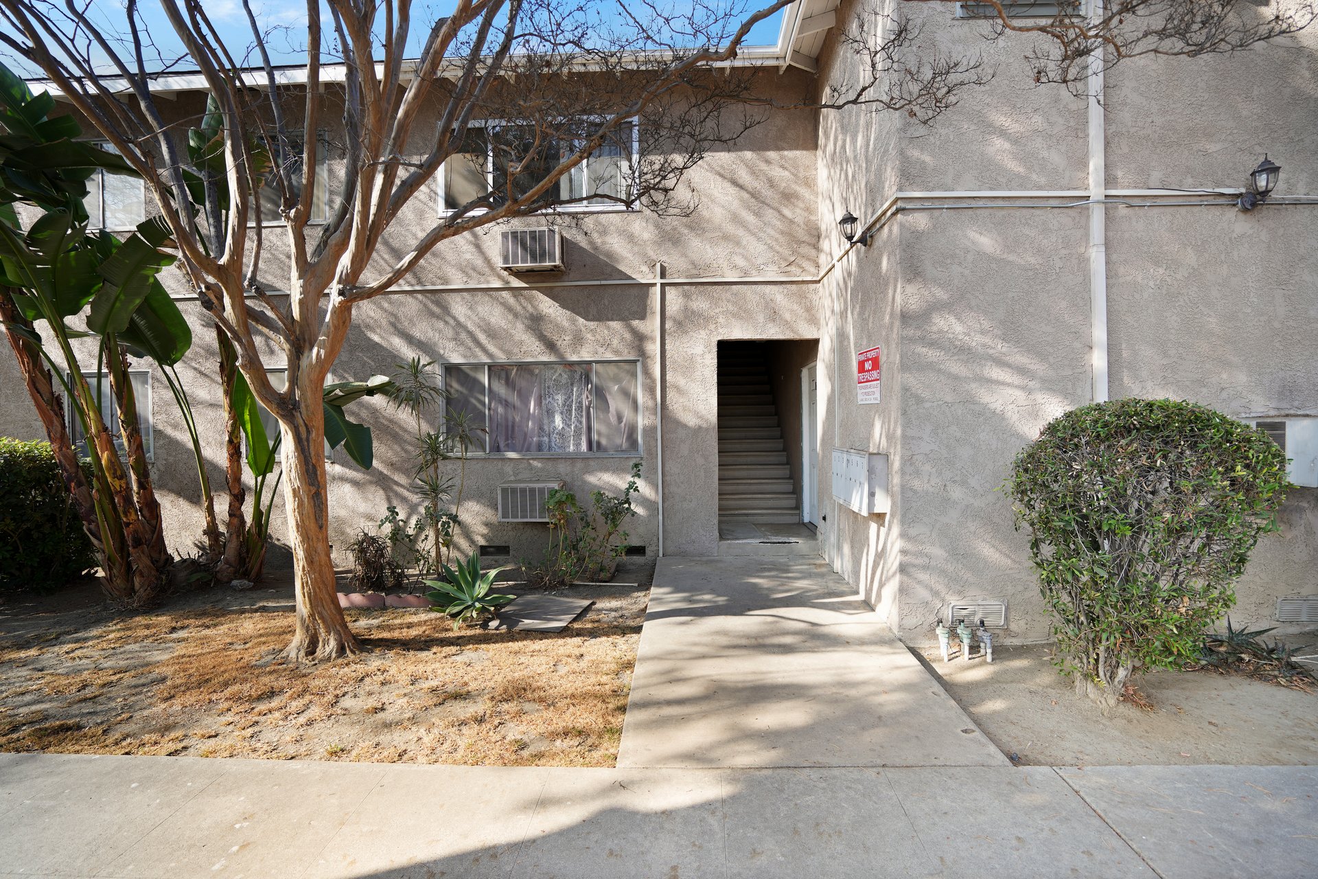13136 Victory Blvd
