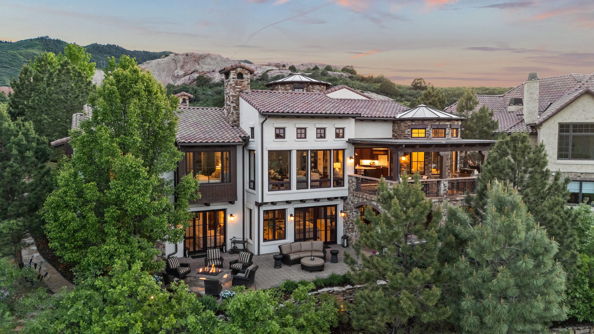 7208 Raphael Lane
