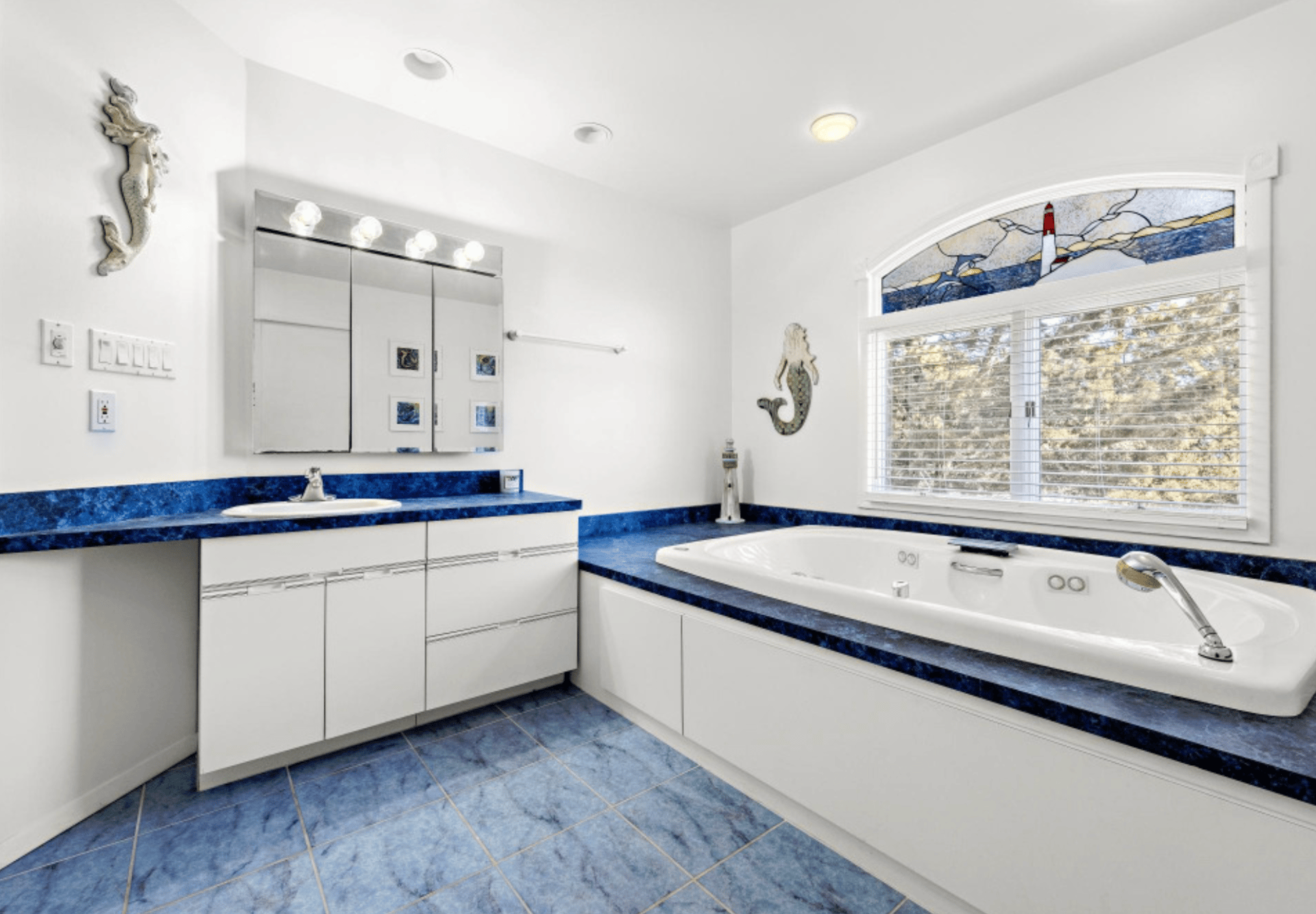 115 E 20th Street