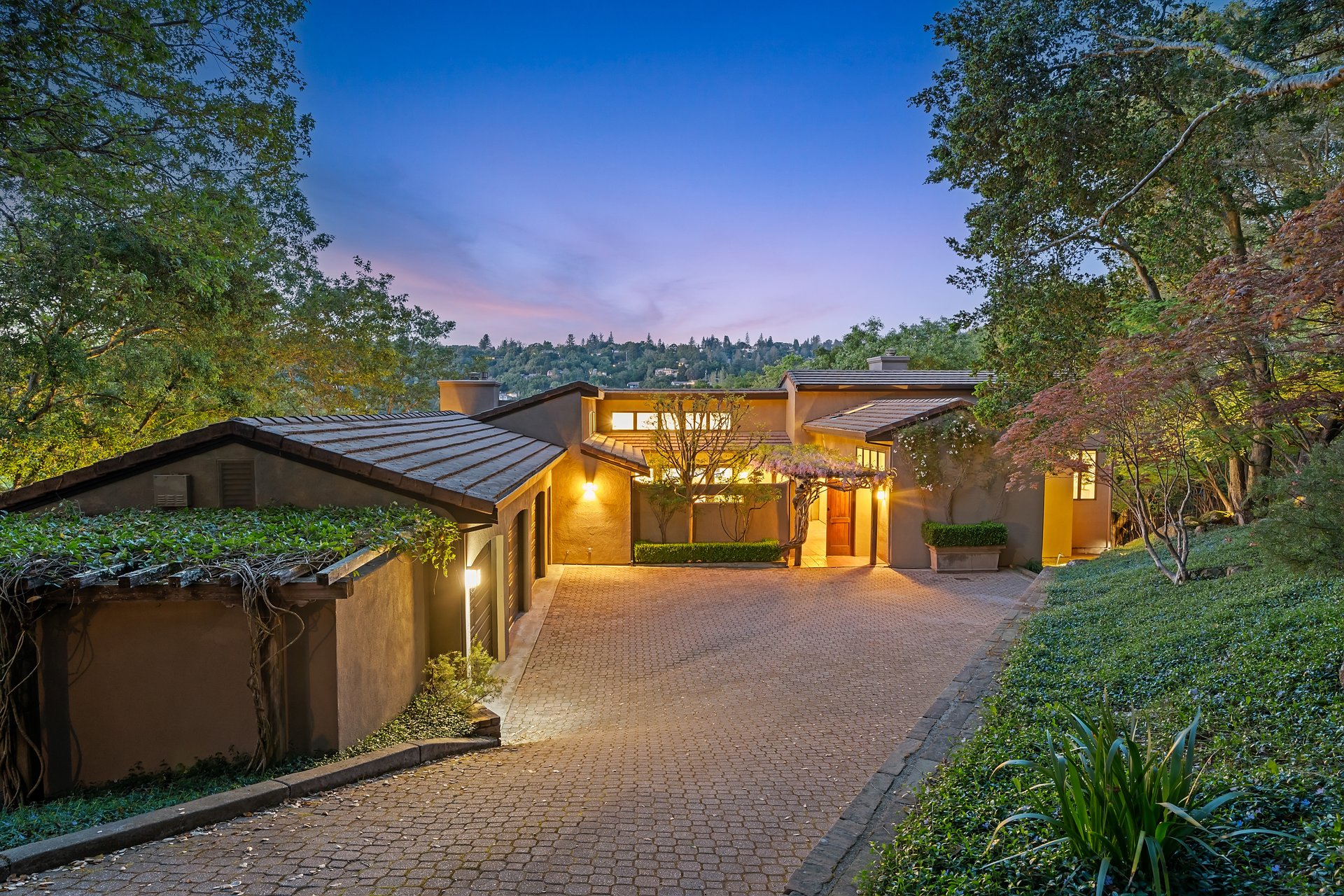 25 Wood Acres Ct