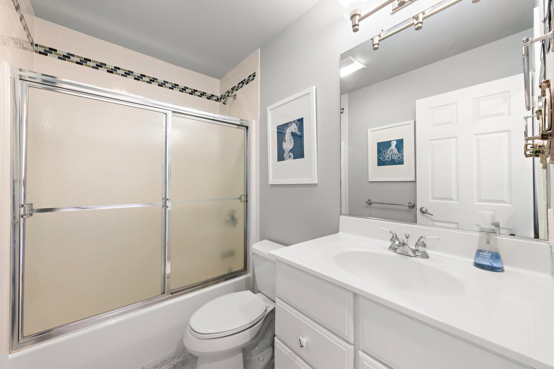 401 Pearl Street (West Unit), Beach Haven