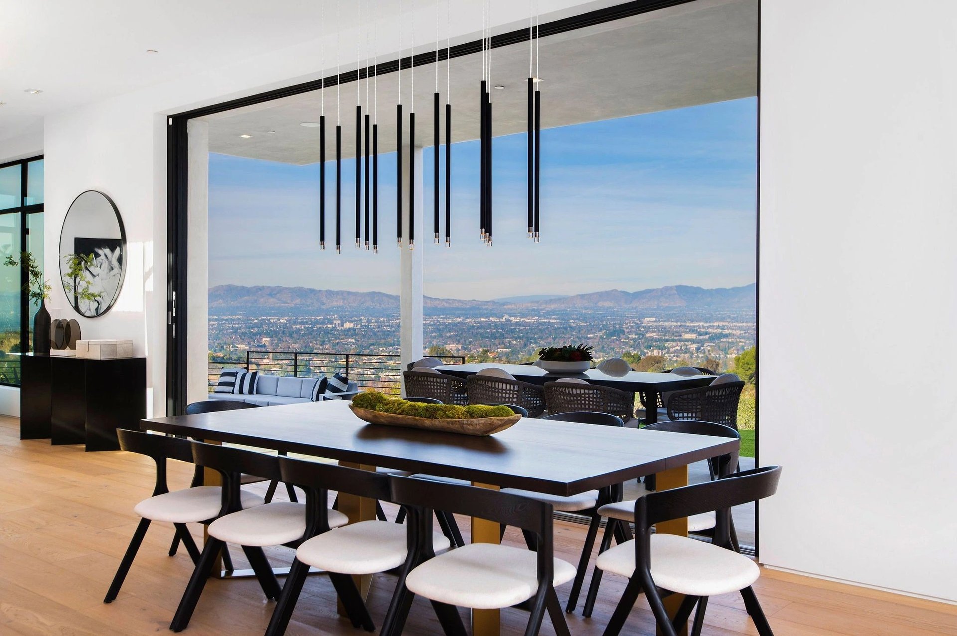 12471 Mulholland Dr